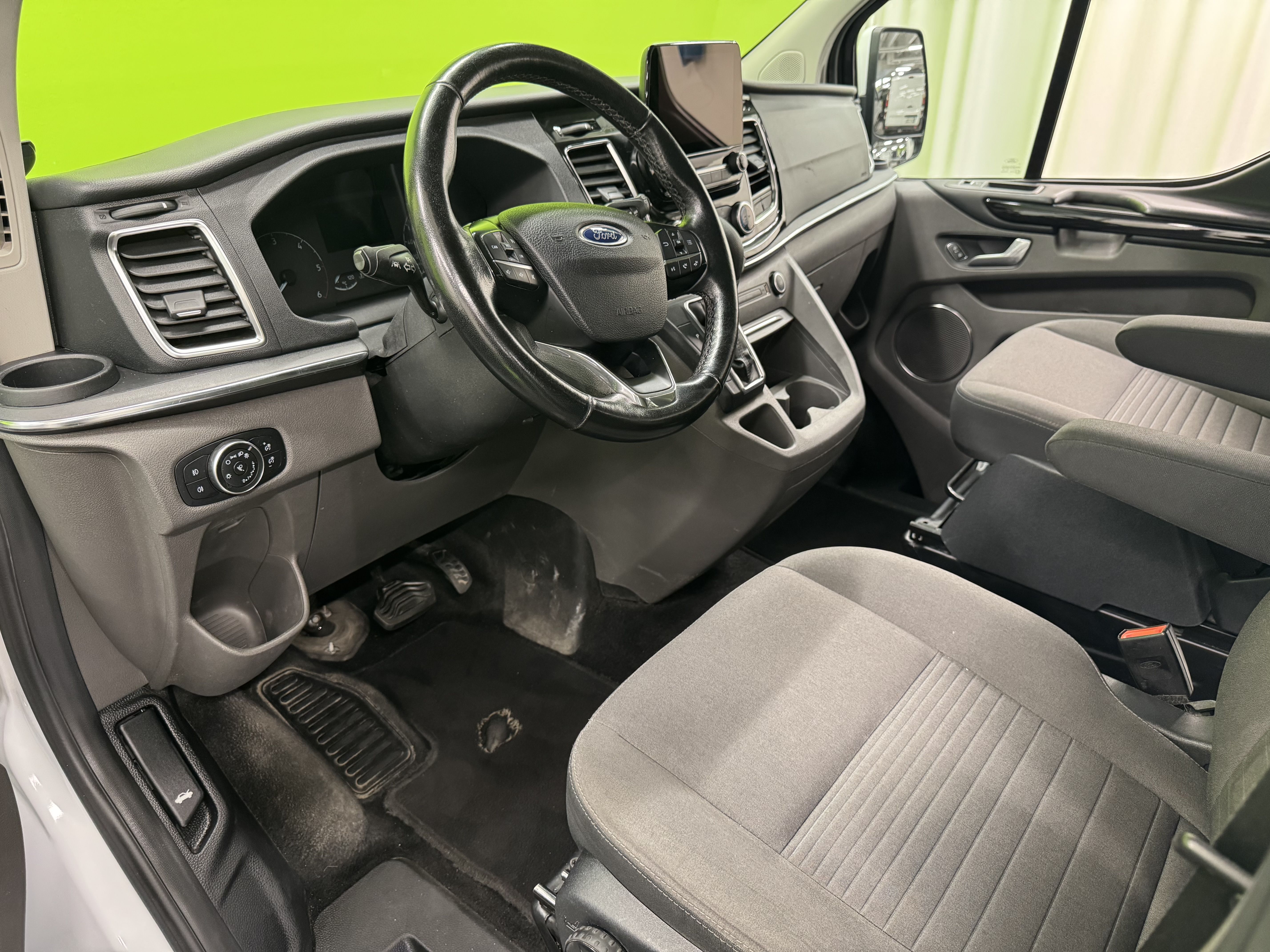Ford Tourneo Custom 2020, kuva 7/21
