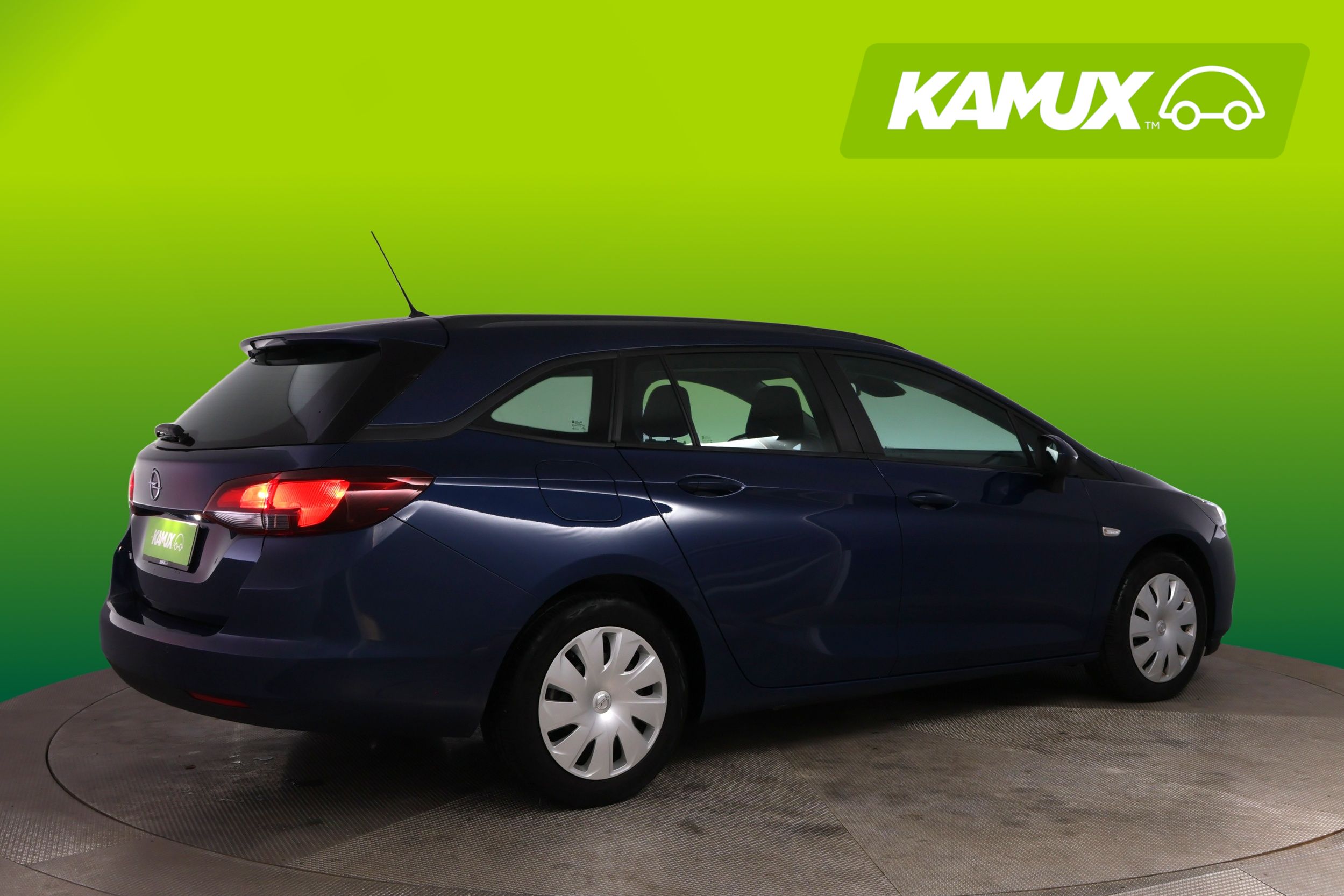 Opel Astra 2020, photo 2/21