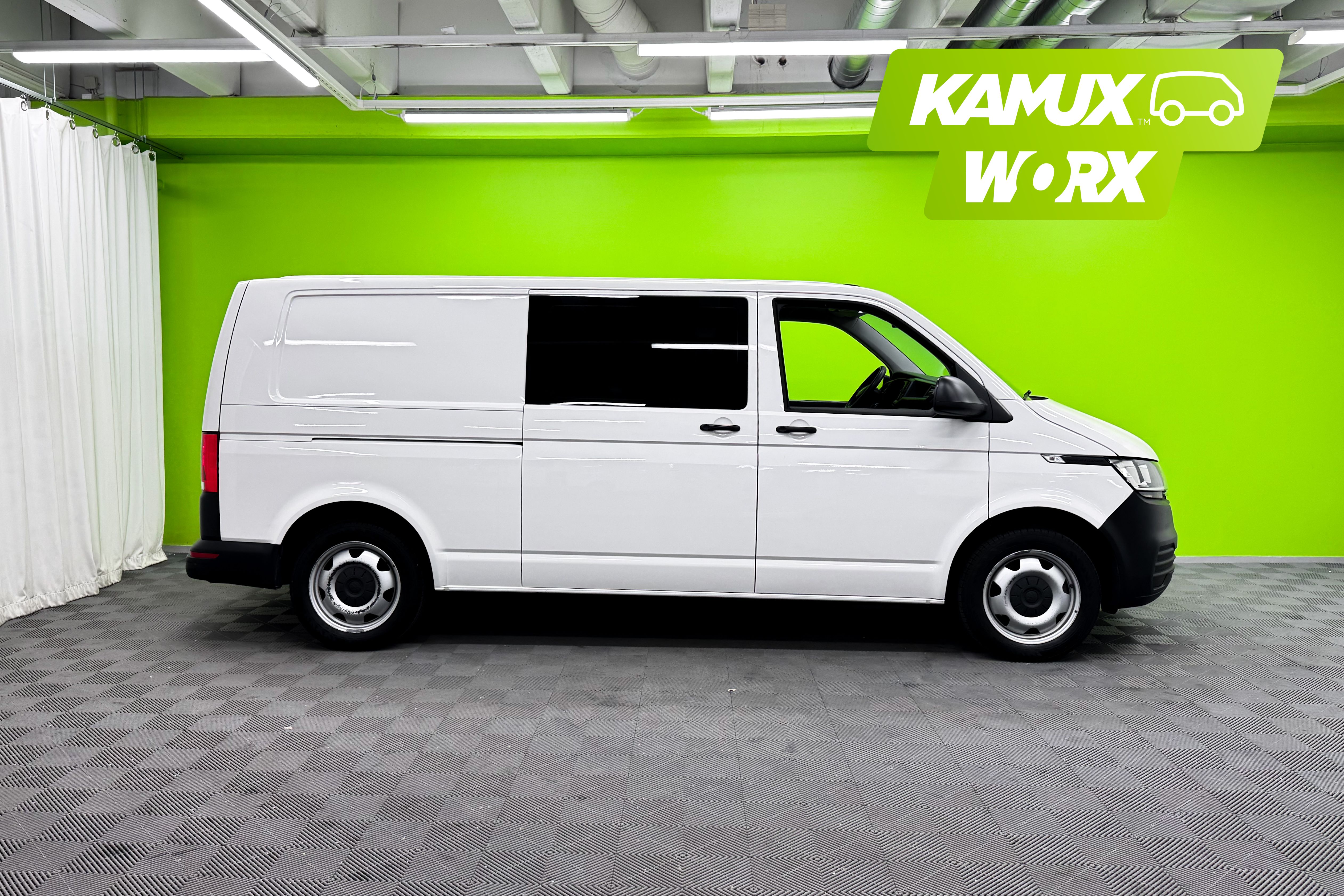 Volkswagen Transporter 2021, kuva 2/21
