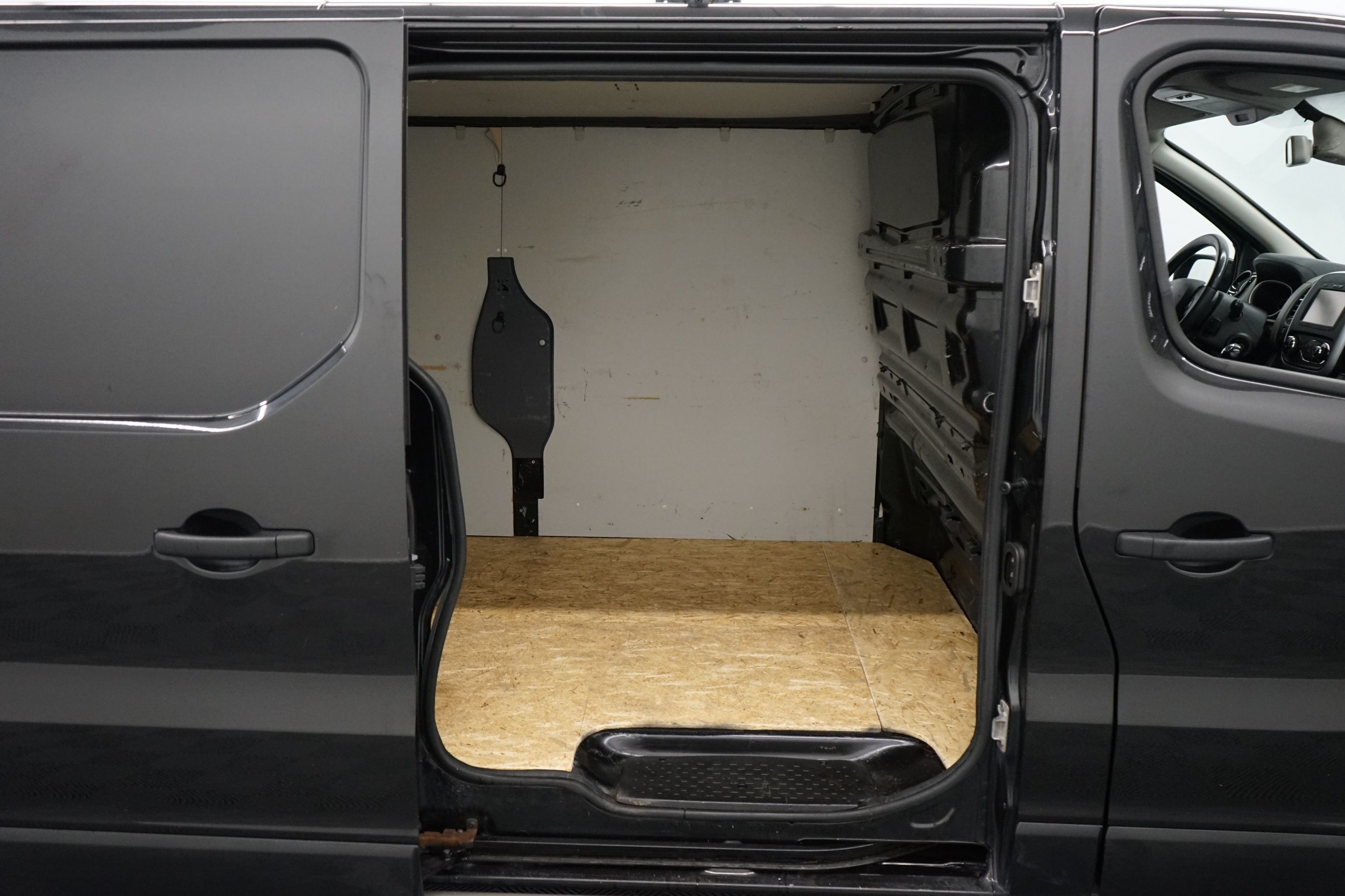 Renault Trafic 2016, kuva 5/22