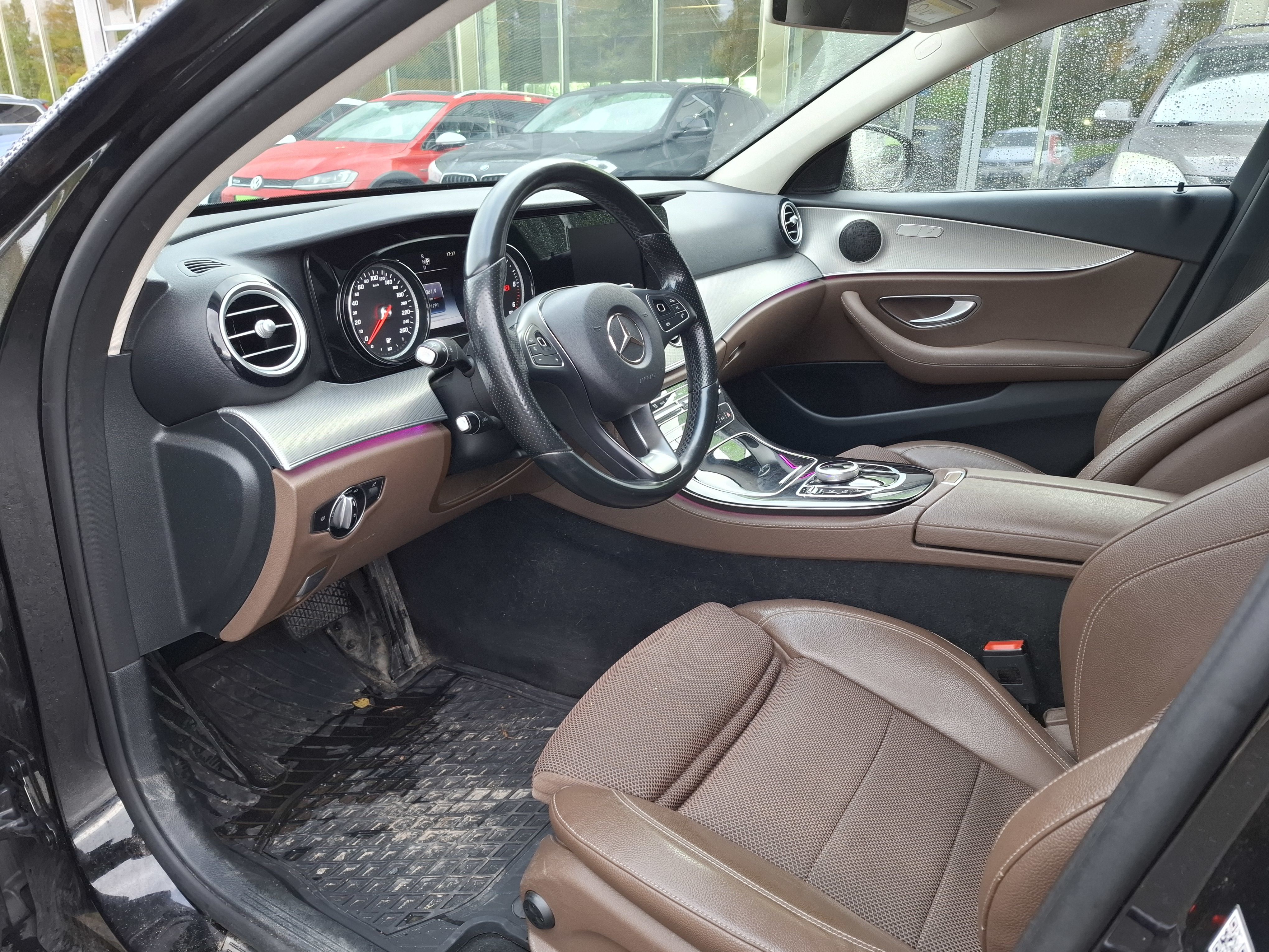 Mercedes-Benz E 220 d Premium Business 2017, kuva 3/3