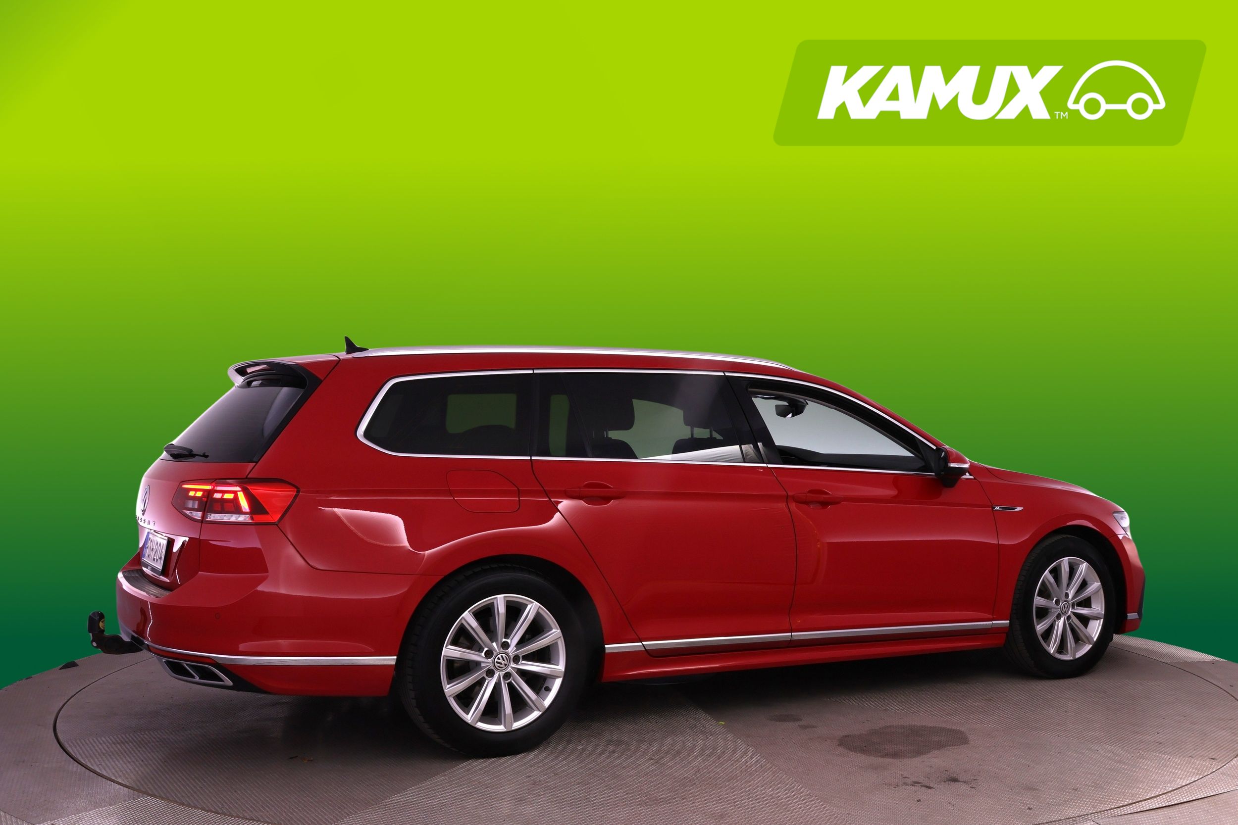 Volkswagen Passat 2020, photo 2/28
