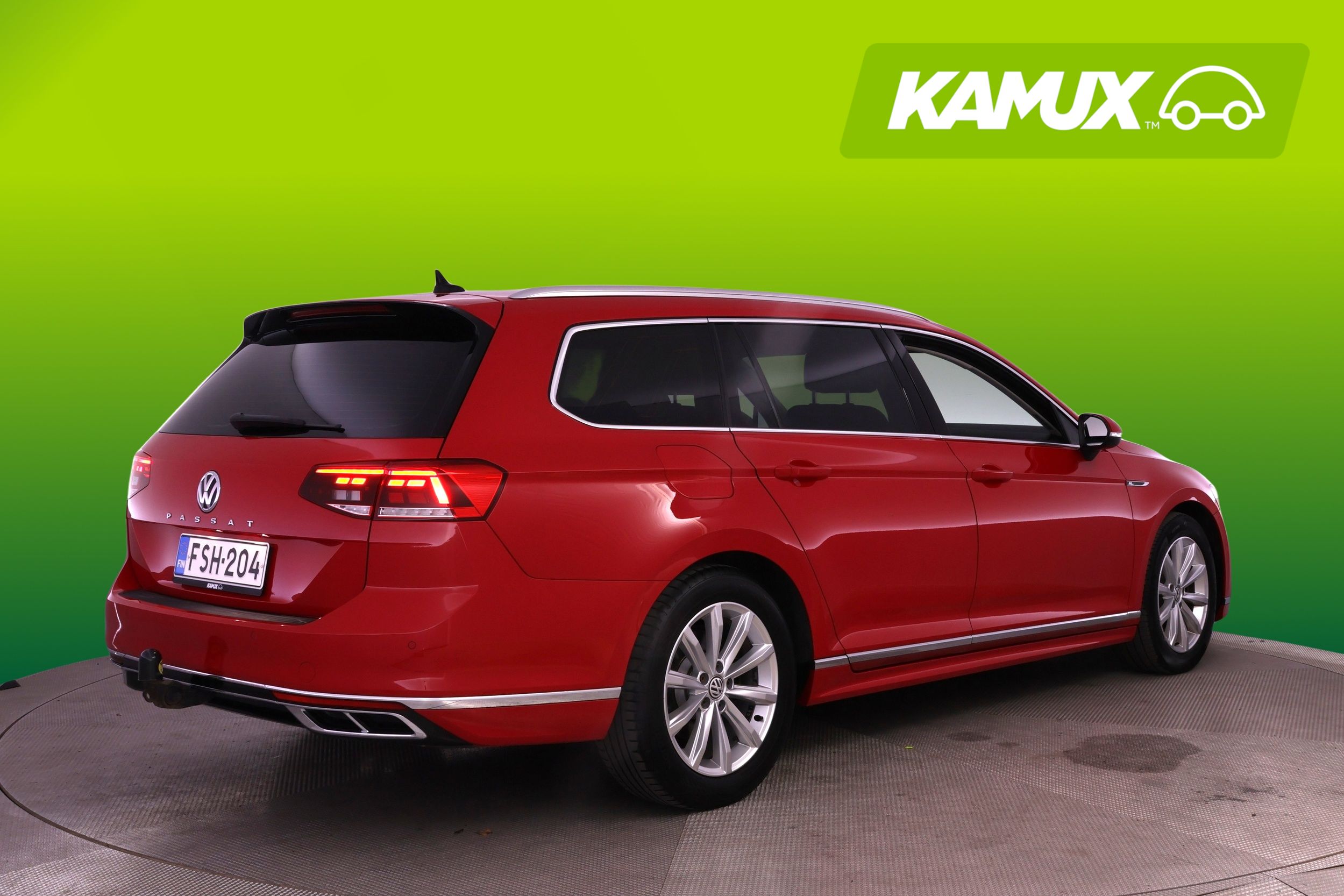 Volkswagen Passat 2020, photo 3/28