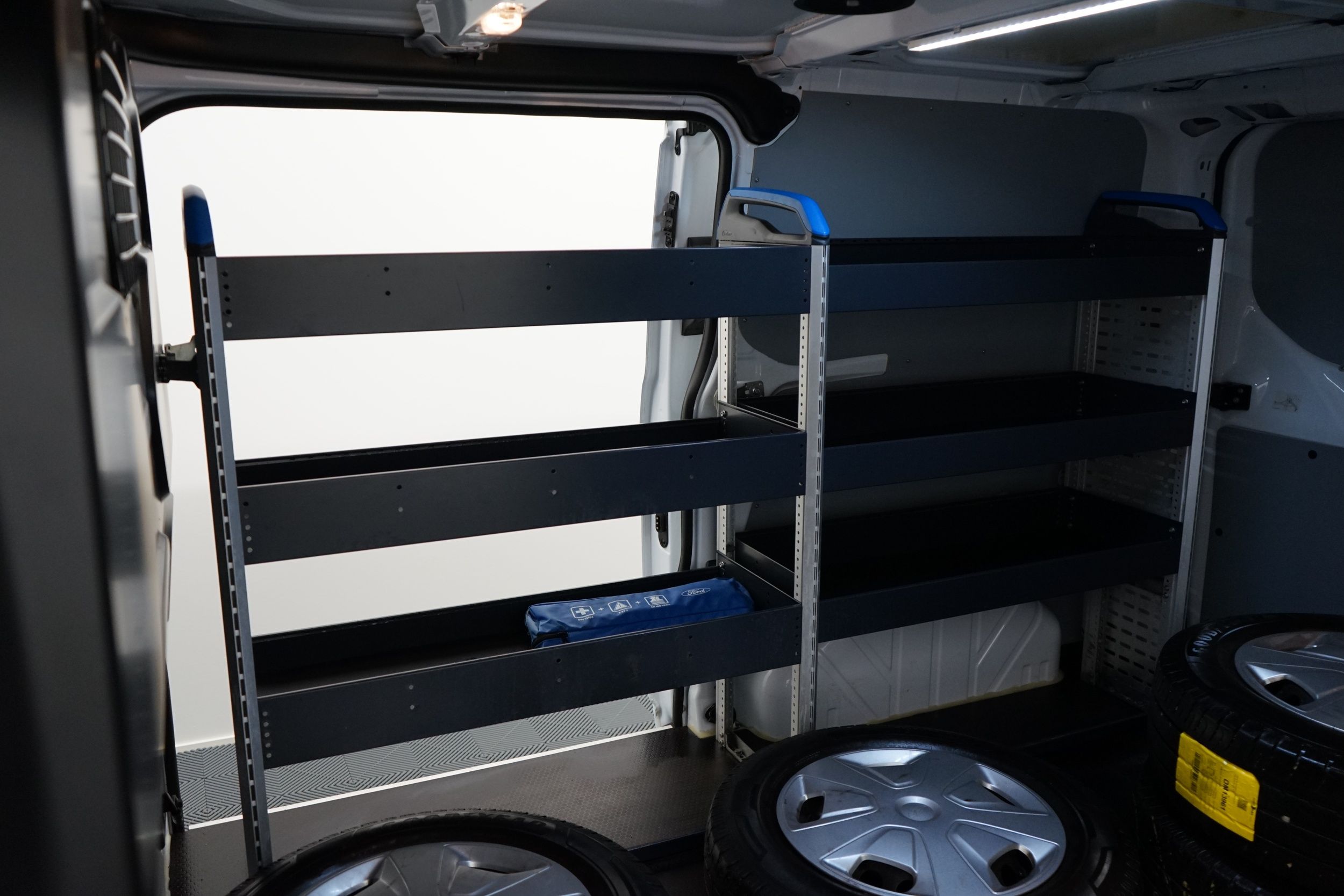 Ford Transit Custom 2022, photo 6/21
