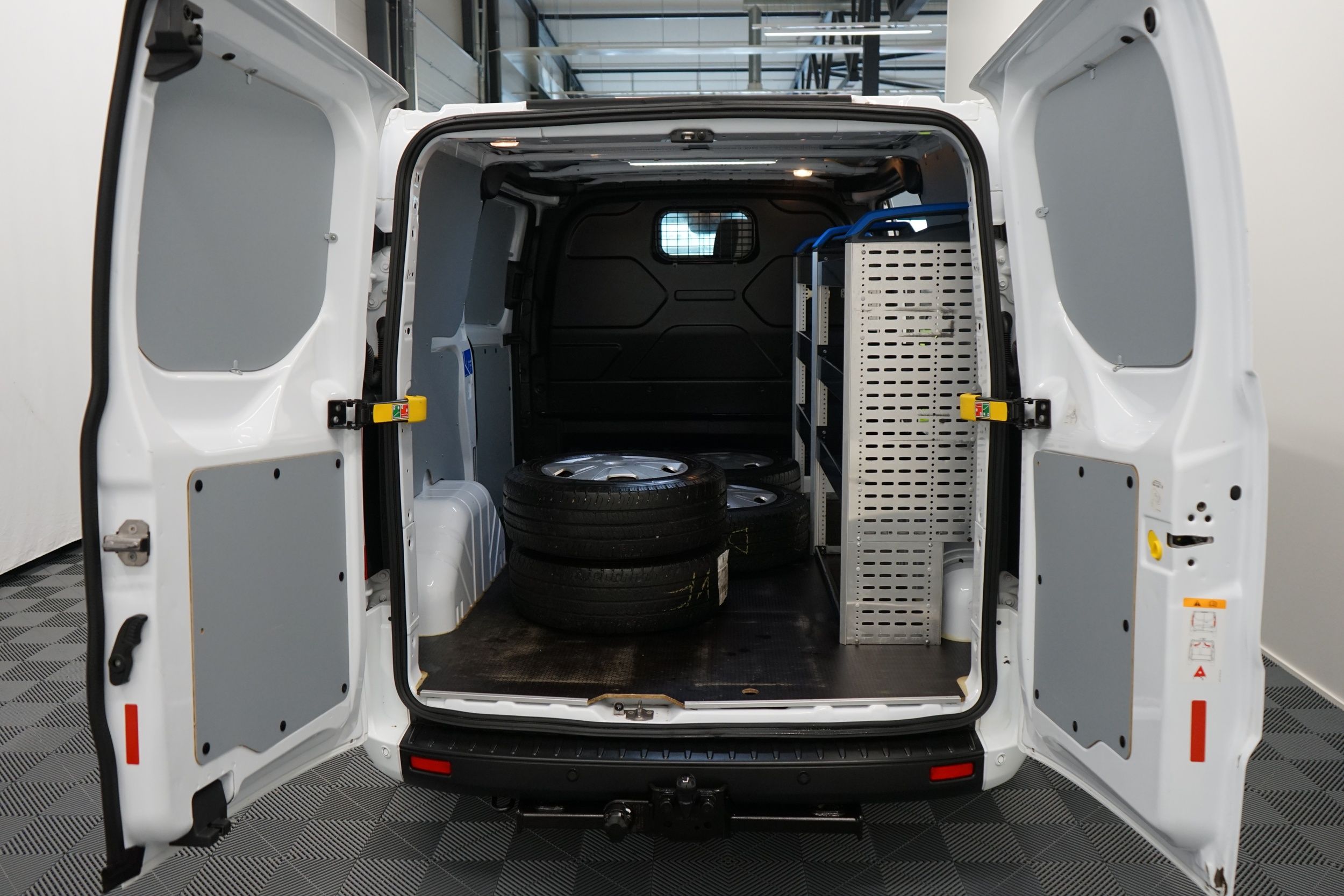 Ford Transit Custom 2022, photo 7/21