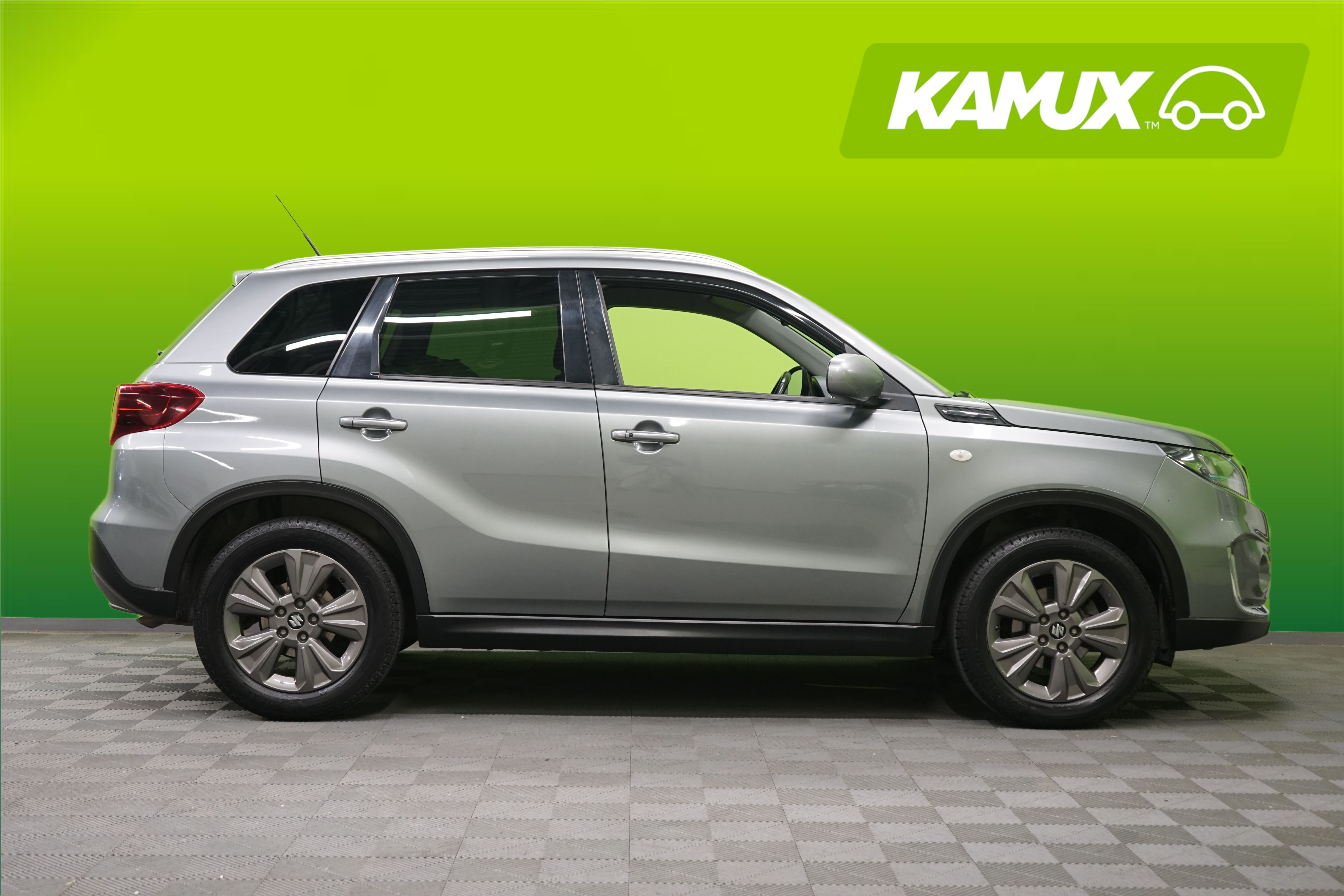 Suzuki Vitara 2021, photo 2/21