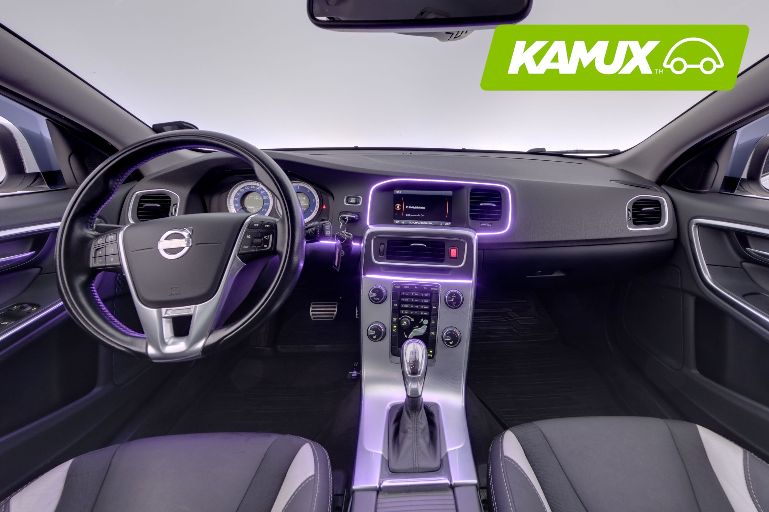 Volvo V60 D5 AWD R-Design aut 2013, kuva 7/18
