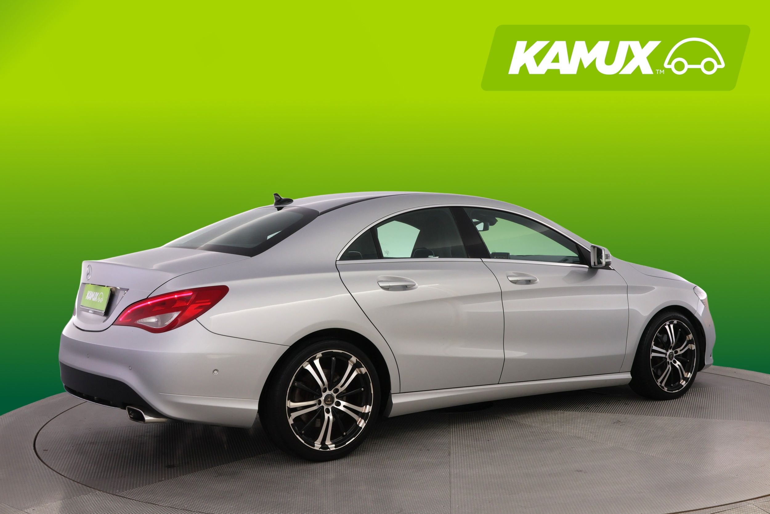 Mercedes-Benz CLA 220 CDI Urban 2013, kuva 2/19