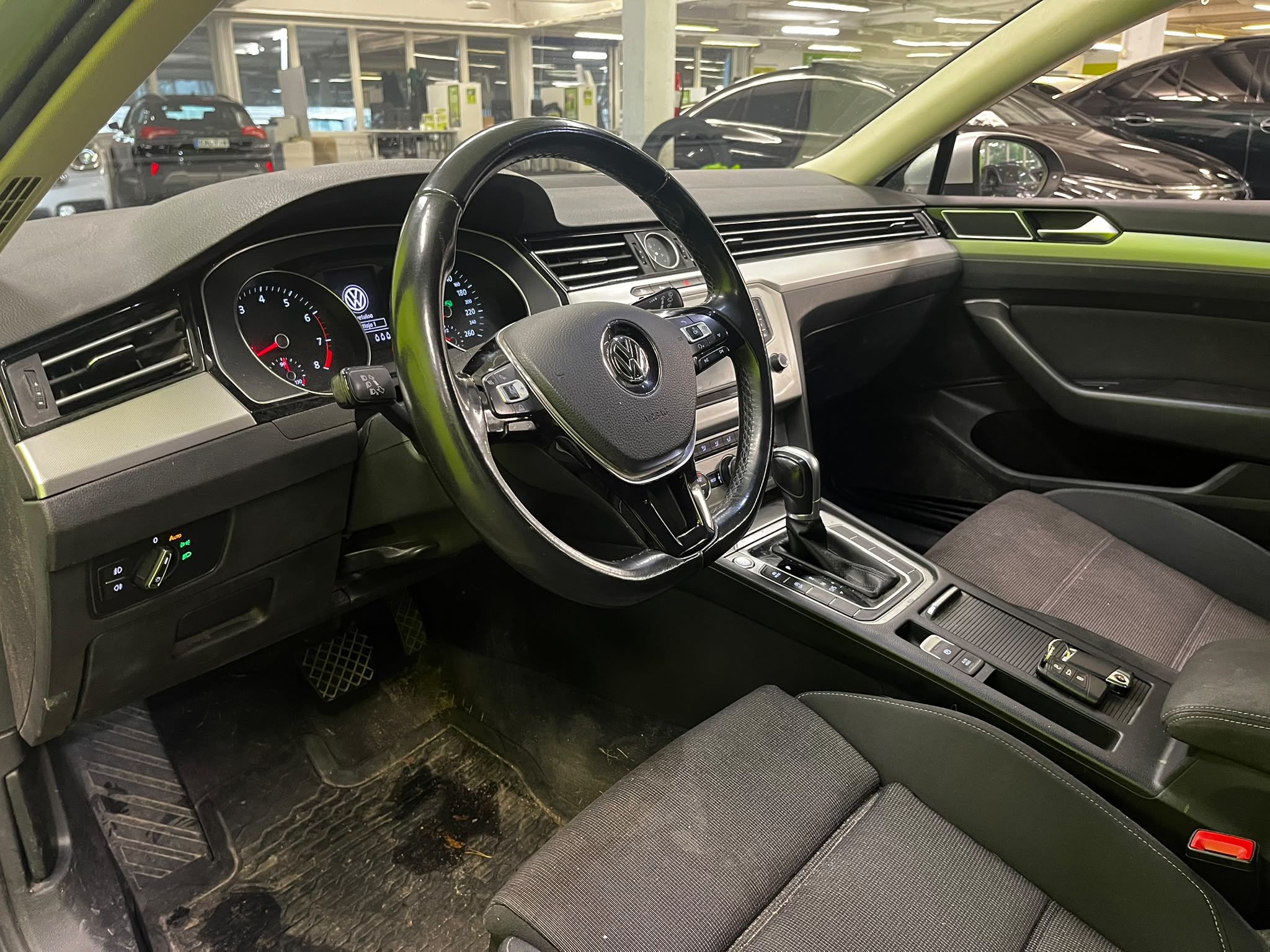 Volkswagen Passat 2017, kuva 3/9
