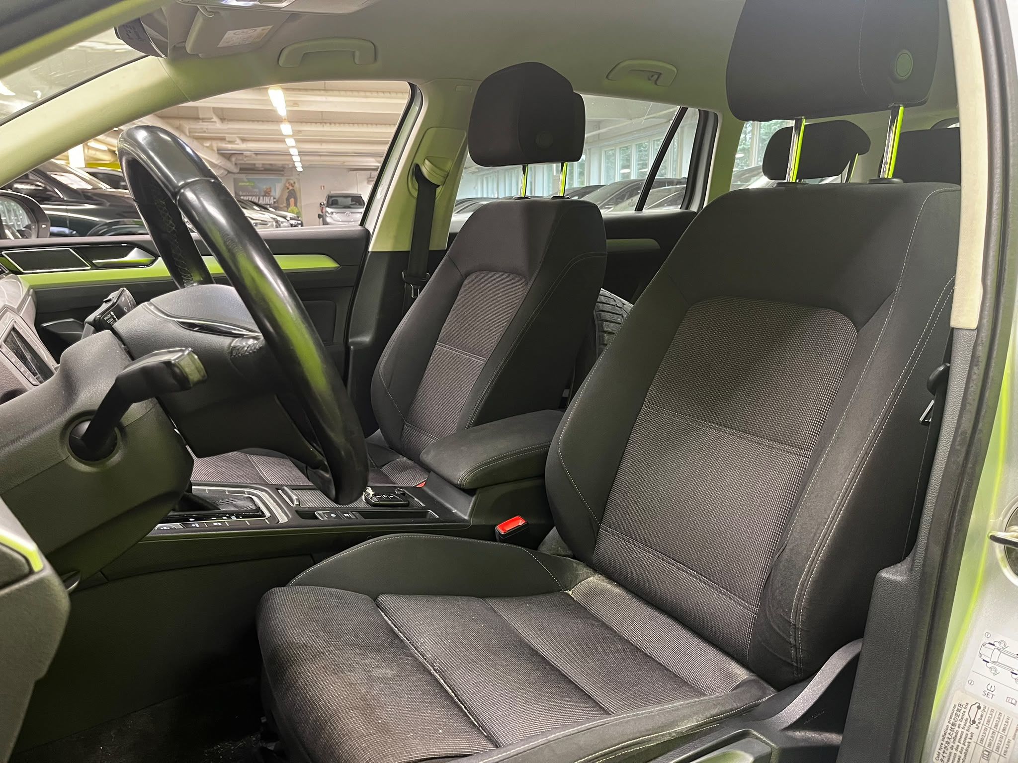 Volkswagen Passat 2017, kuva 4/9