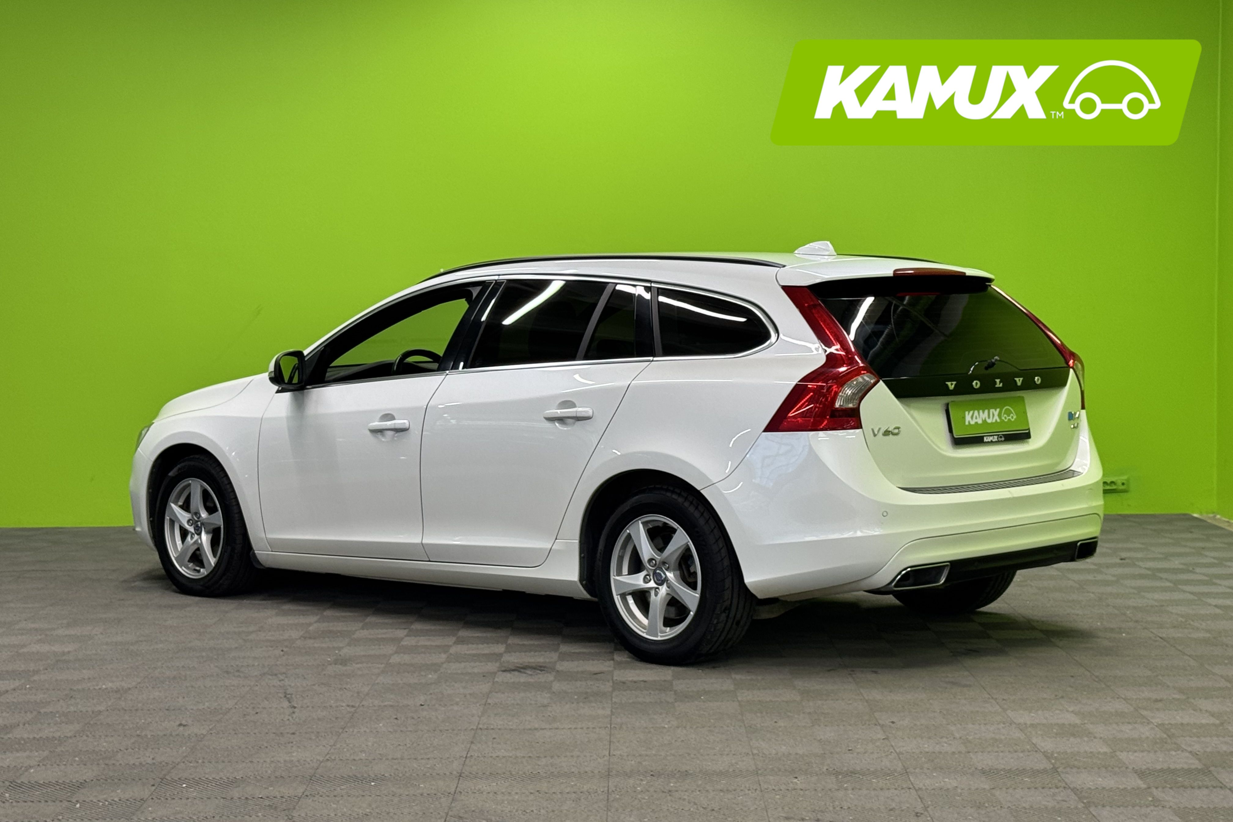 Volvo V60 D4 AWD Momentum aut 2014, photo 4/17