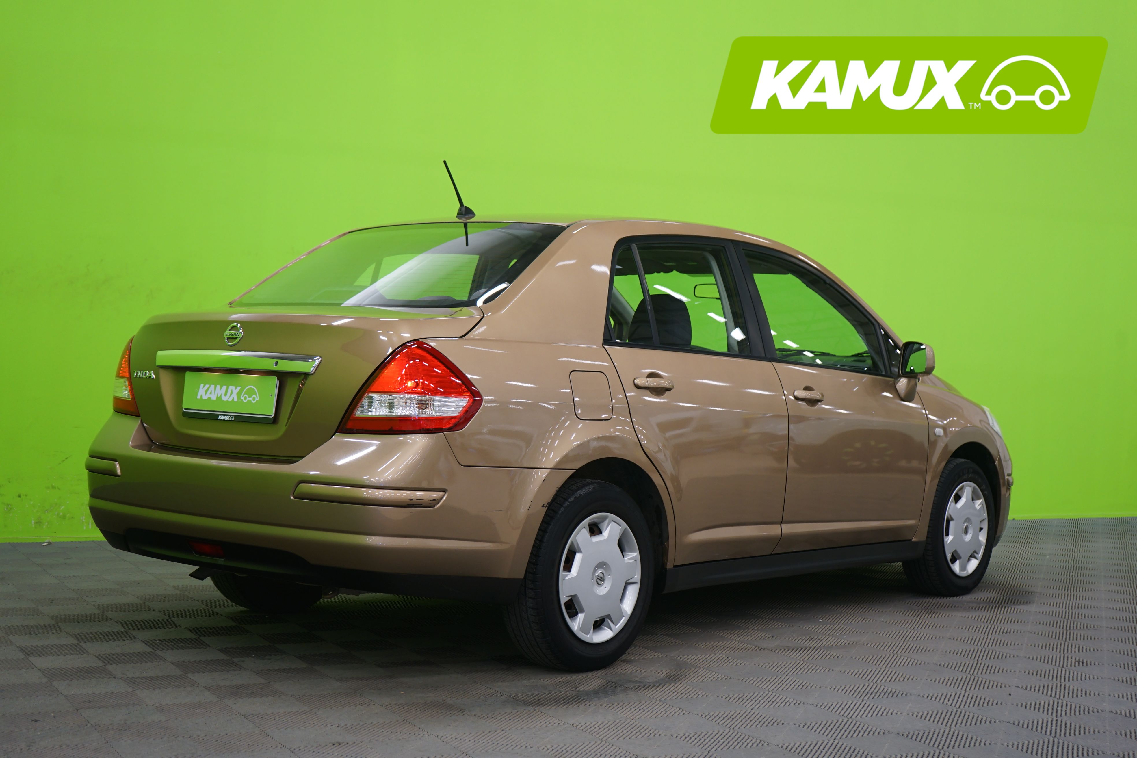 Nissan Tiida 2007, photo 3/17