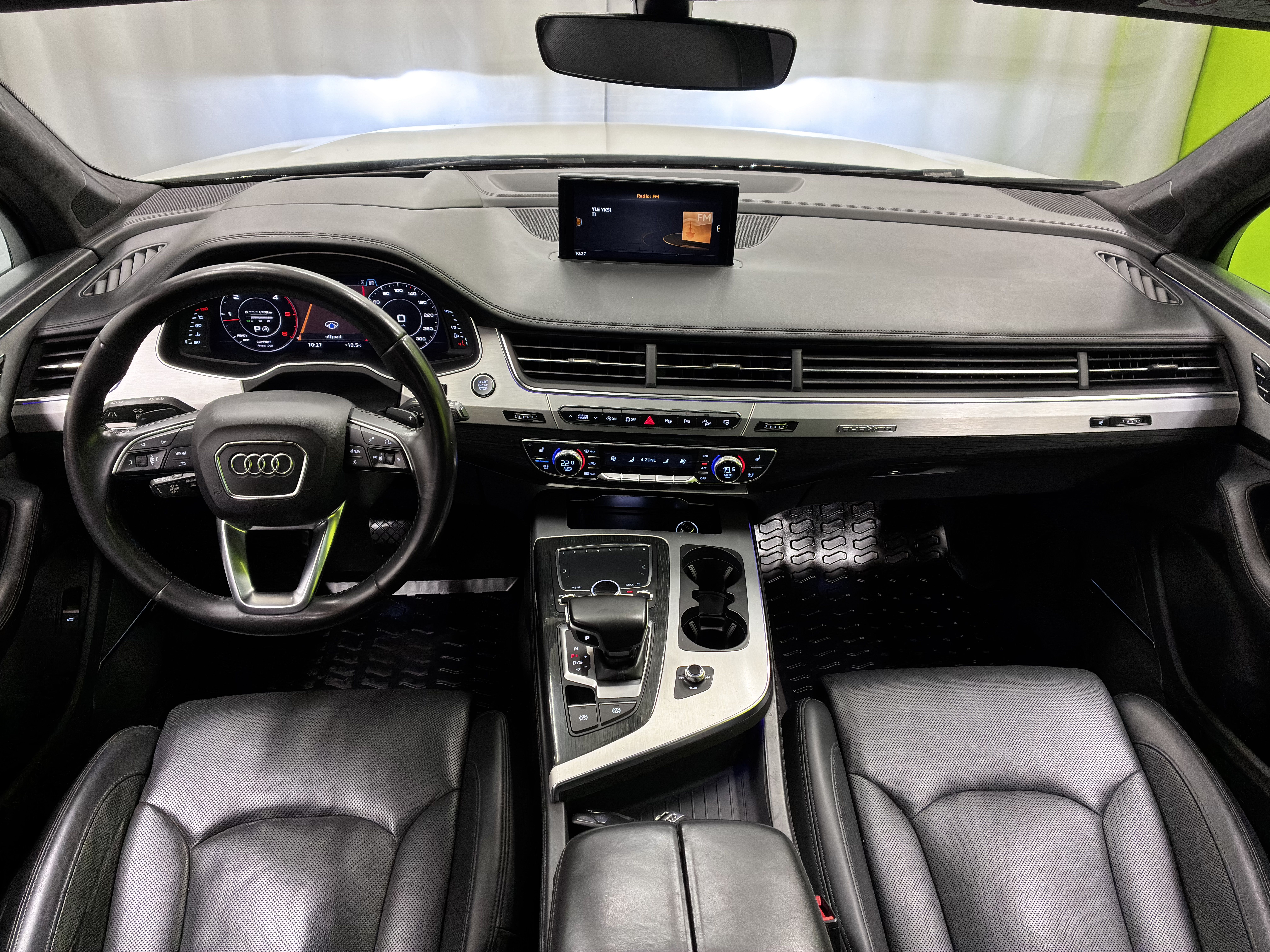 Audi Q7 2016, photo 6/31
