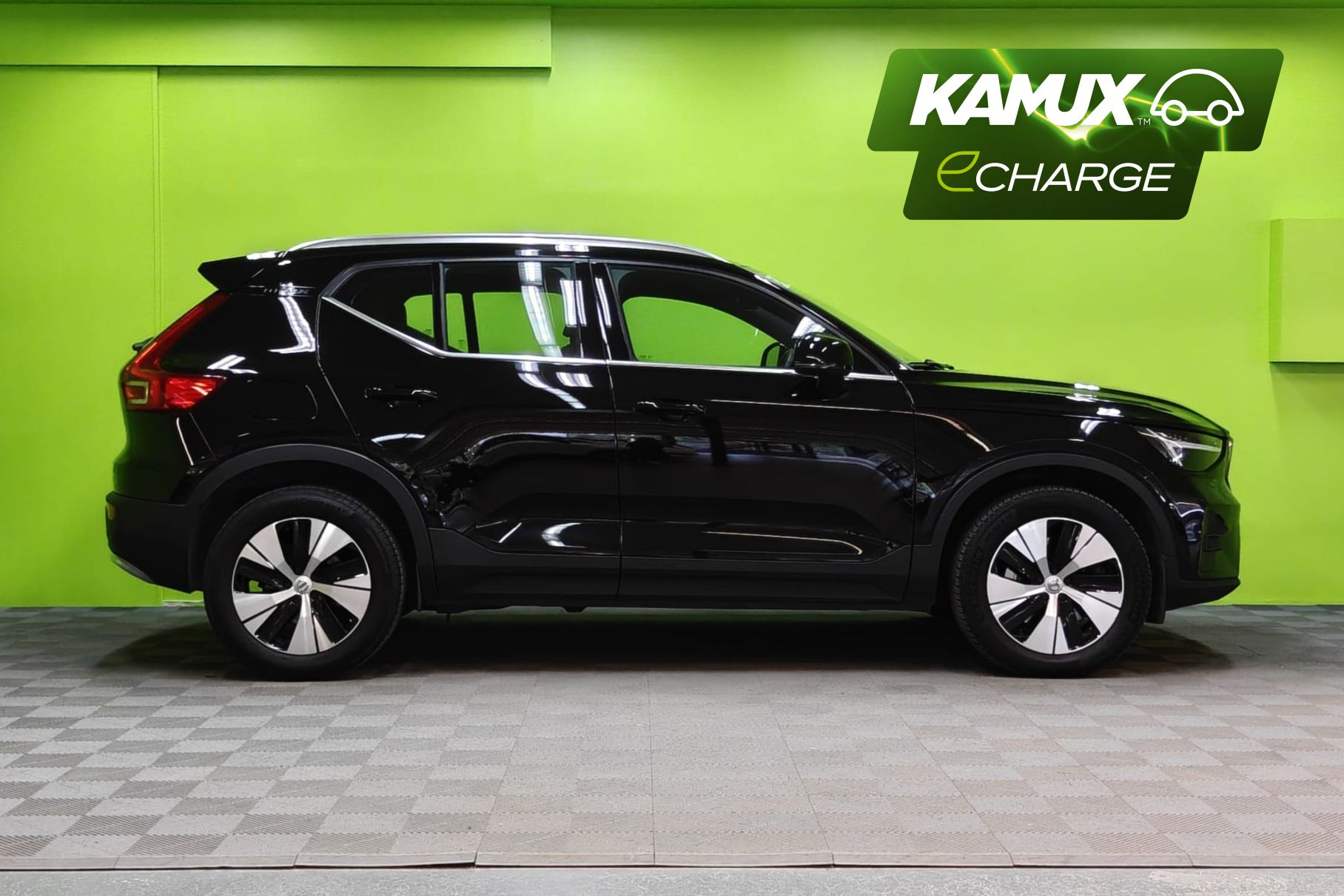 Volvo XC40 2023, photo 2/24