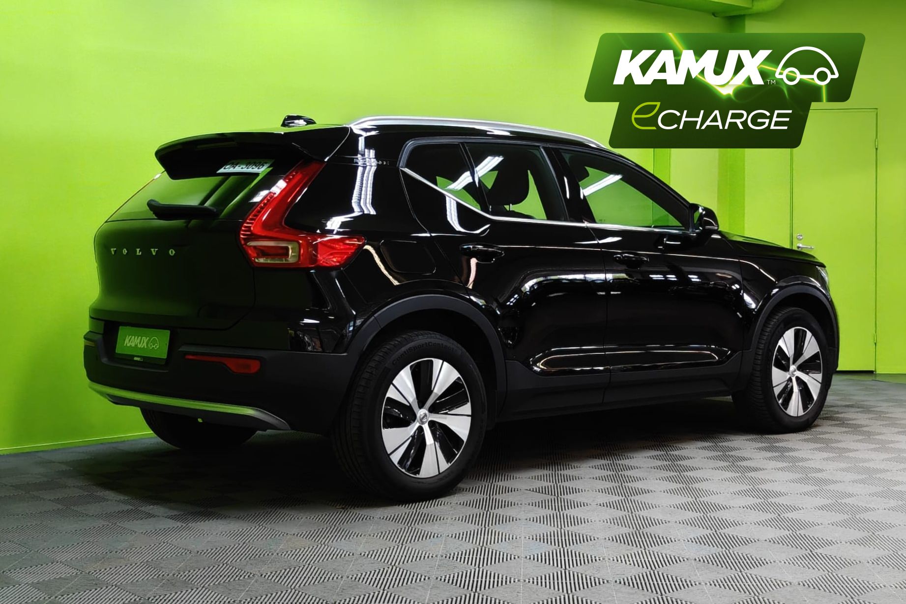 Volvo XC40 2023, photo 3/24