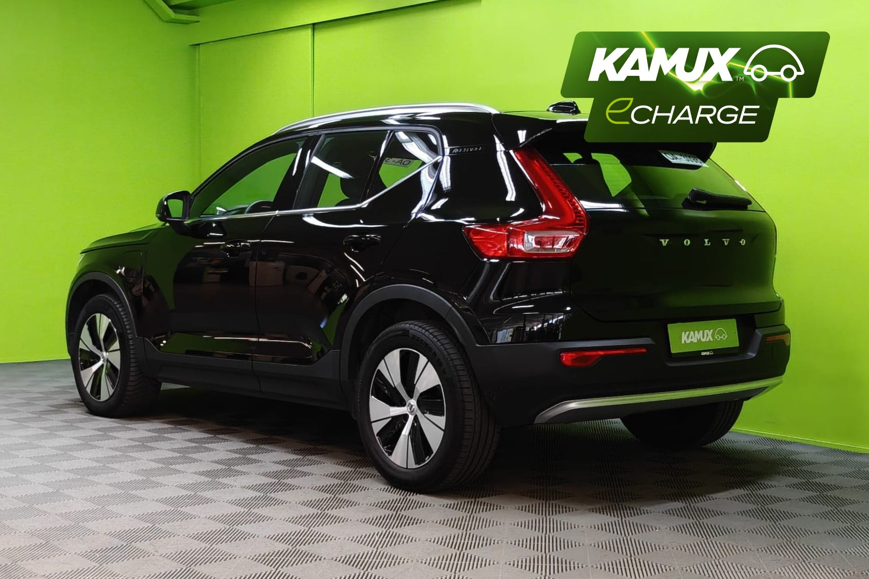 Volvo XC40 2023, photo 4/24