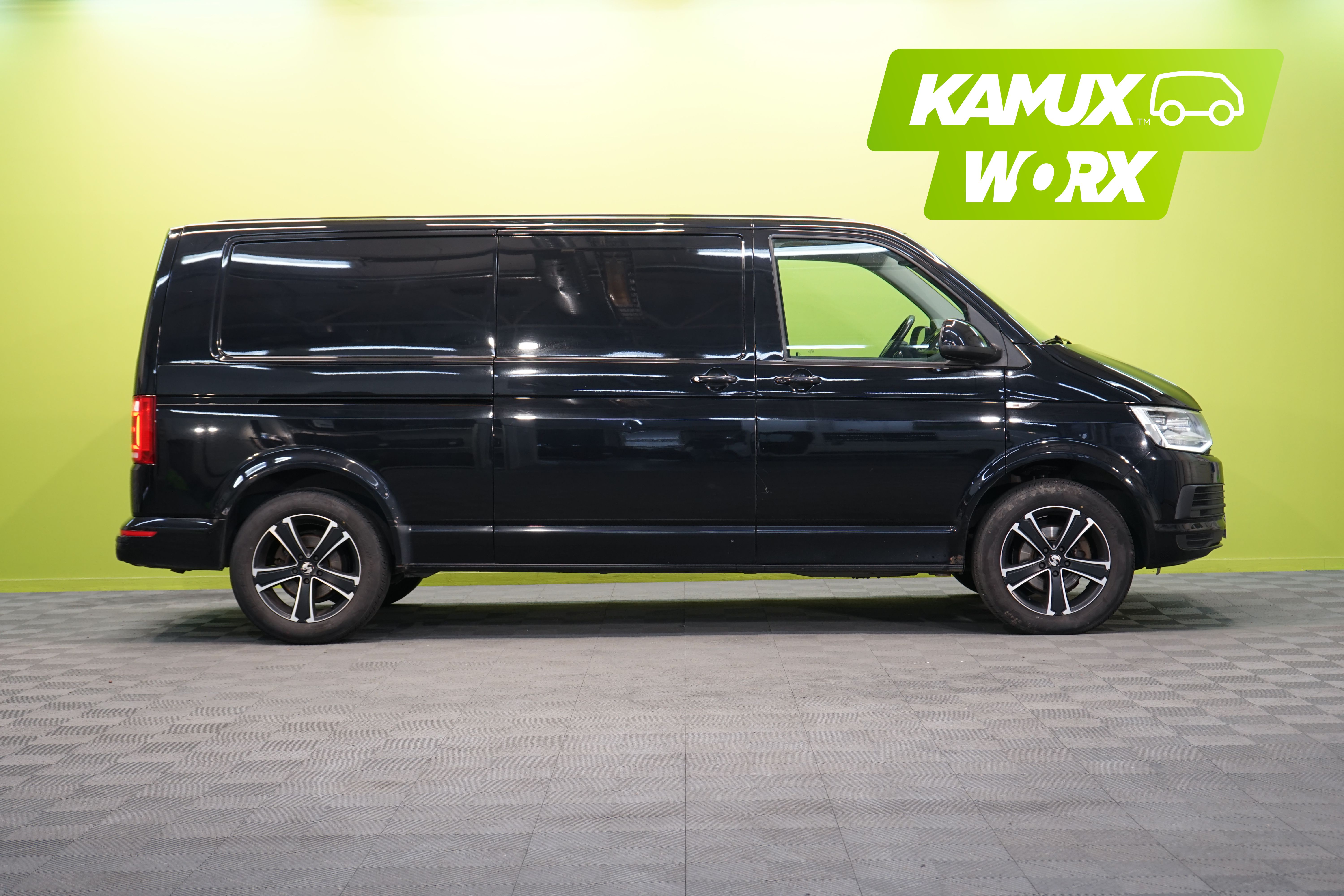 Volkswagen Transporter 2018, photo 2/19
