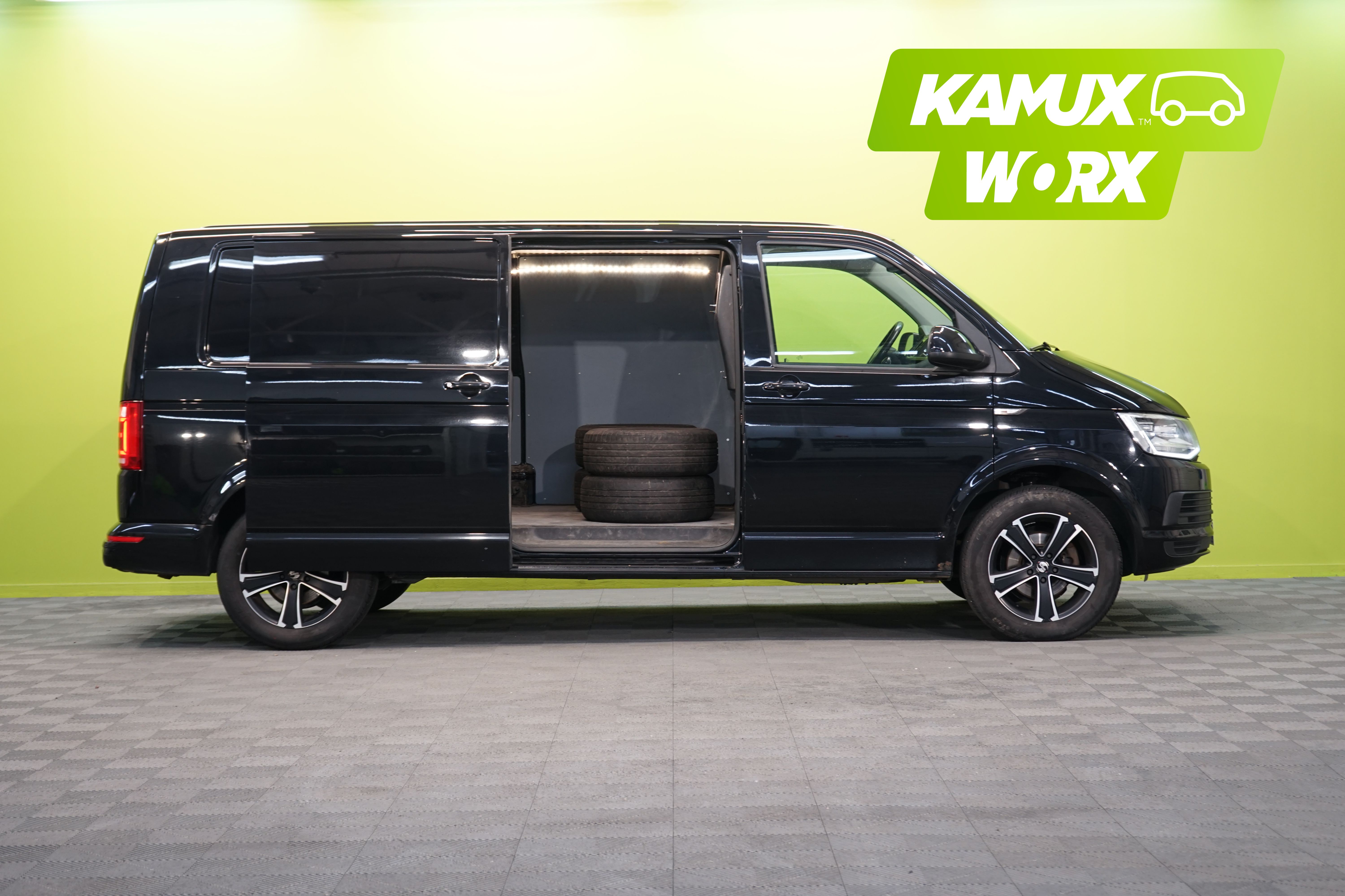 Volkswagen Transporter 2018, photo 3/19