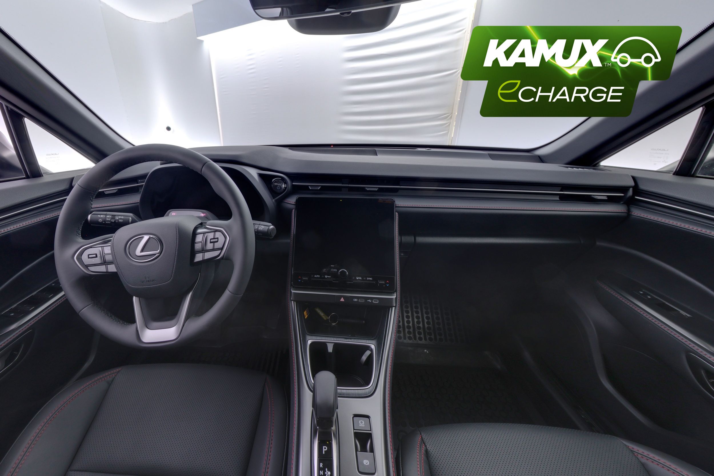 Lexus LBX 200h Emotion 2025, photo 7/24