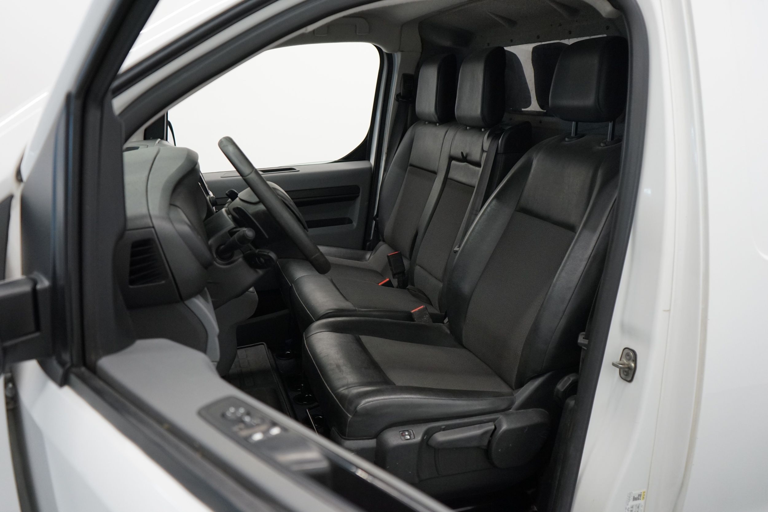 Peugeot Expert BlueHDi 180 Automaatti XL 2018, kuva 5/20