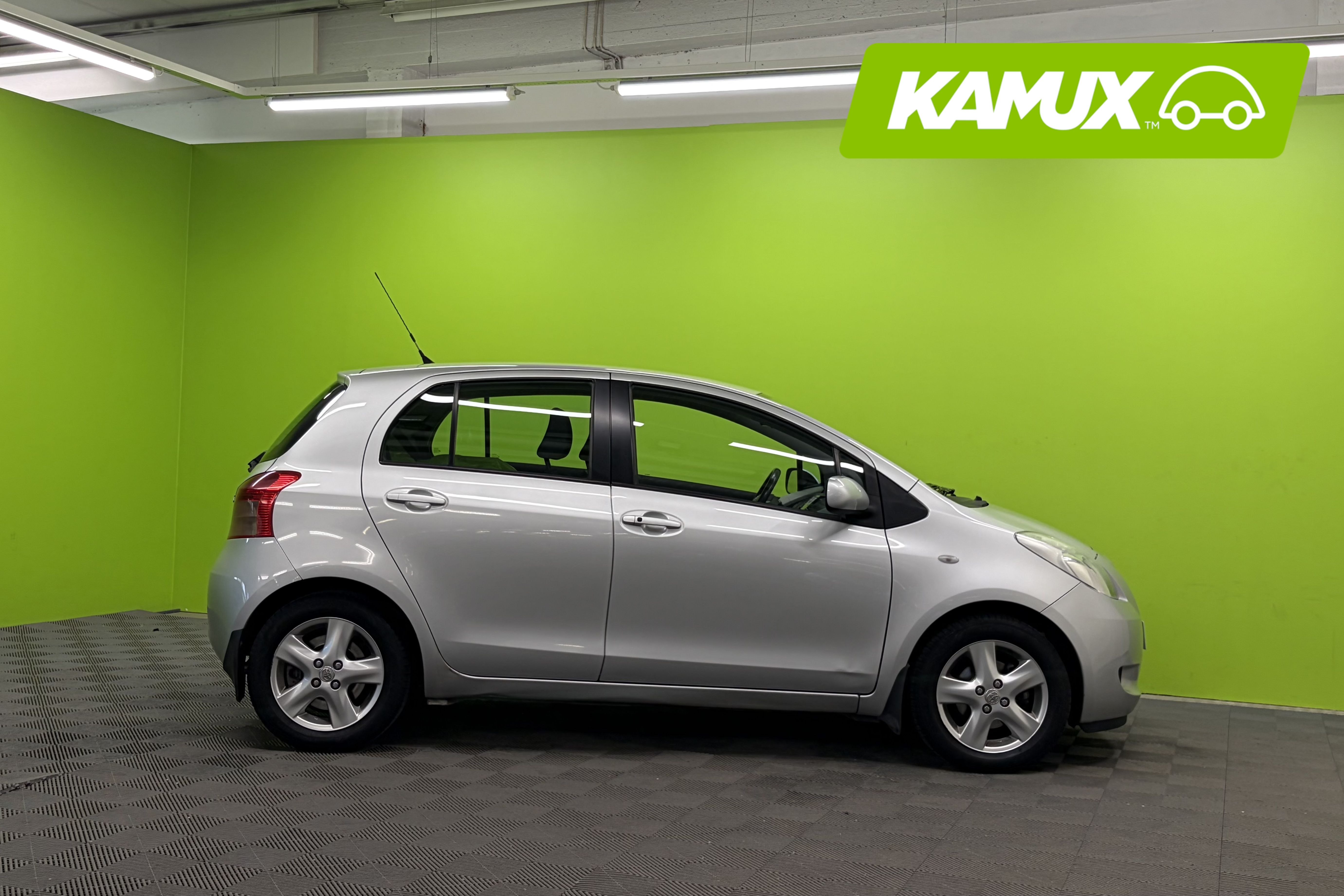 Toyota Yaris 2006, kuva 2/20
