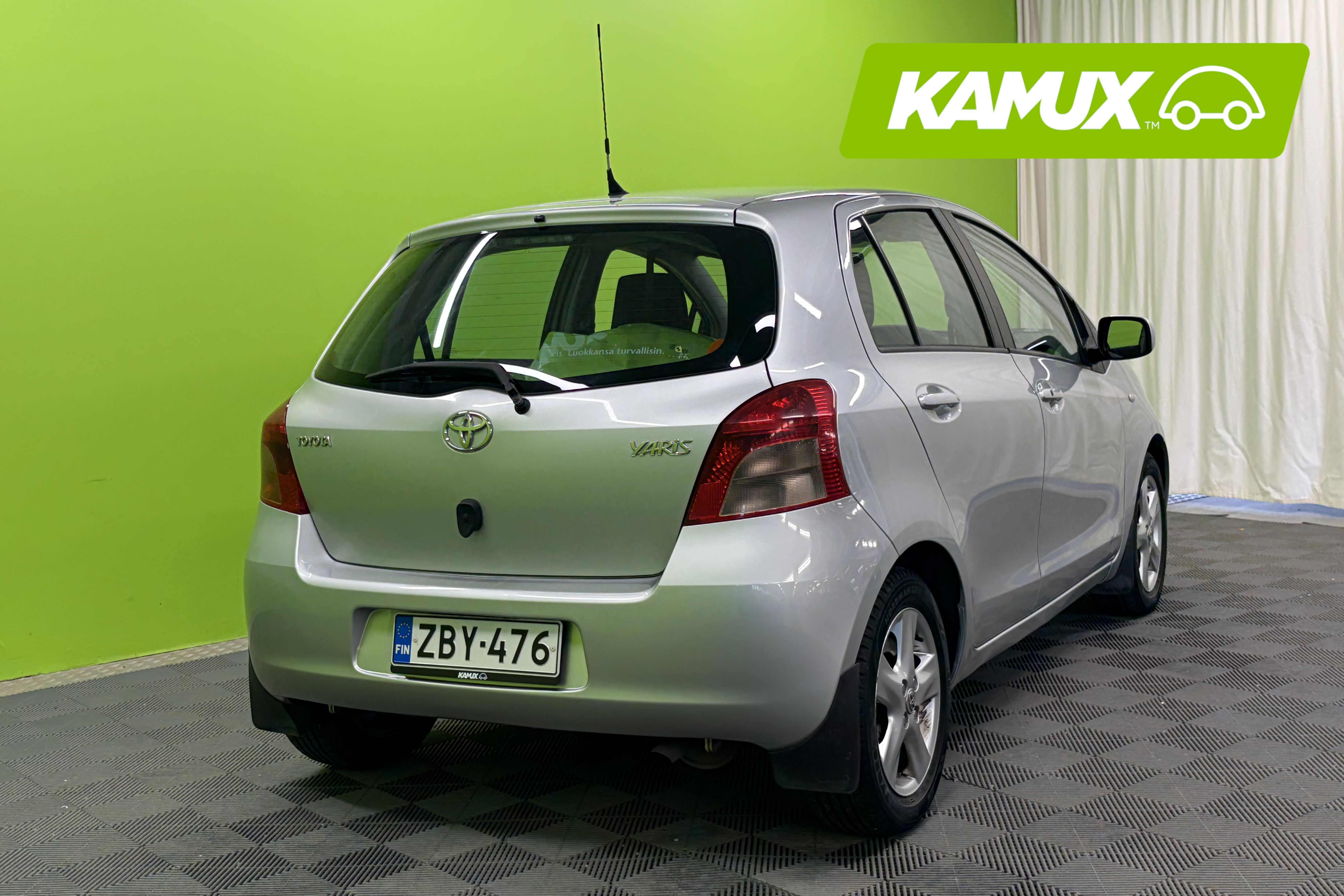 Toyota Yaris 2006, kuva 3/20