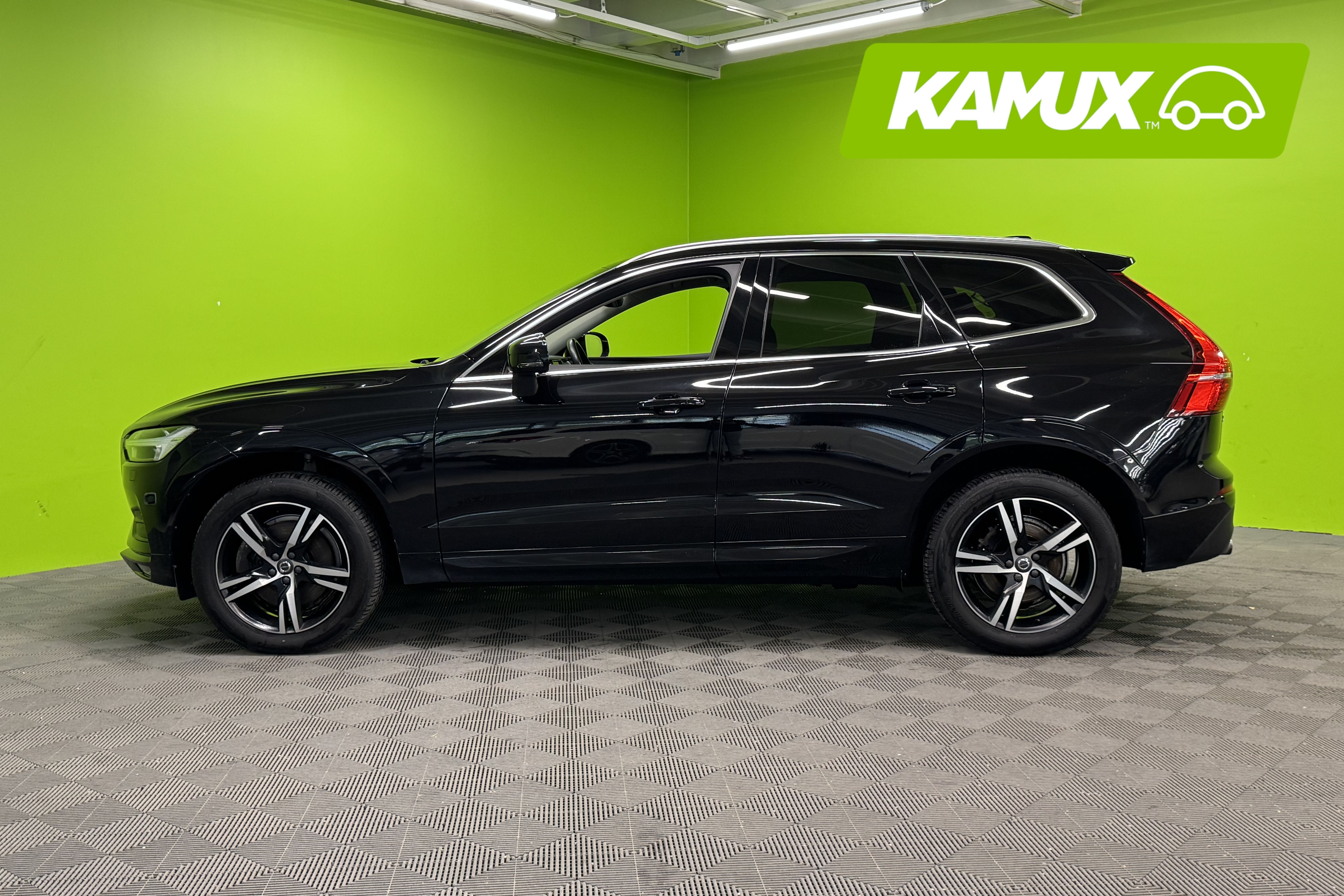 Volvo XC60 B4 AWD Momentum 2021, kuva 5/43