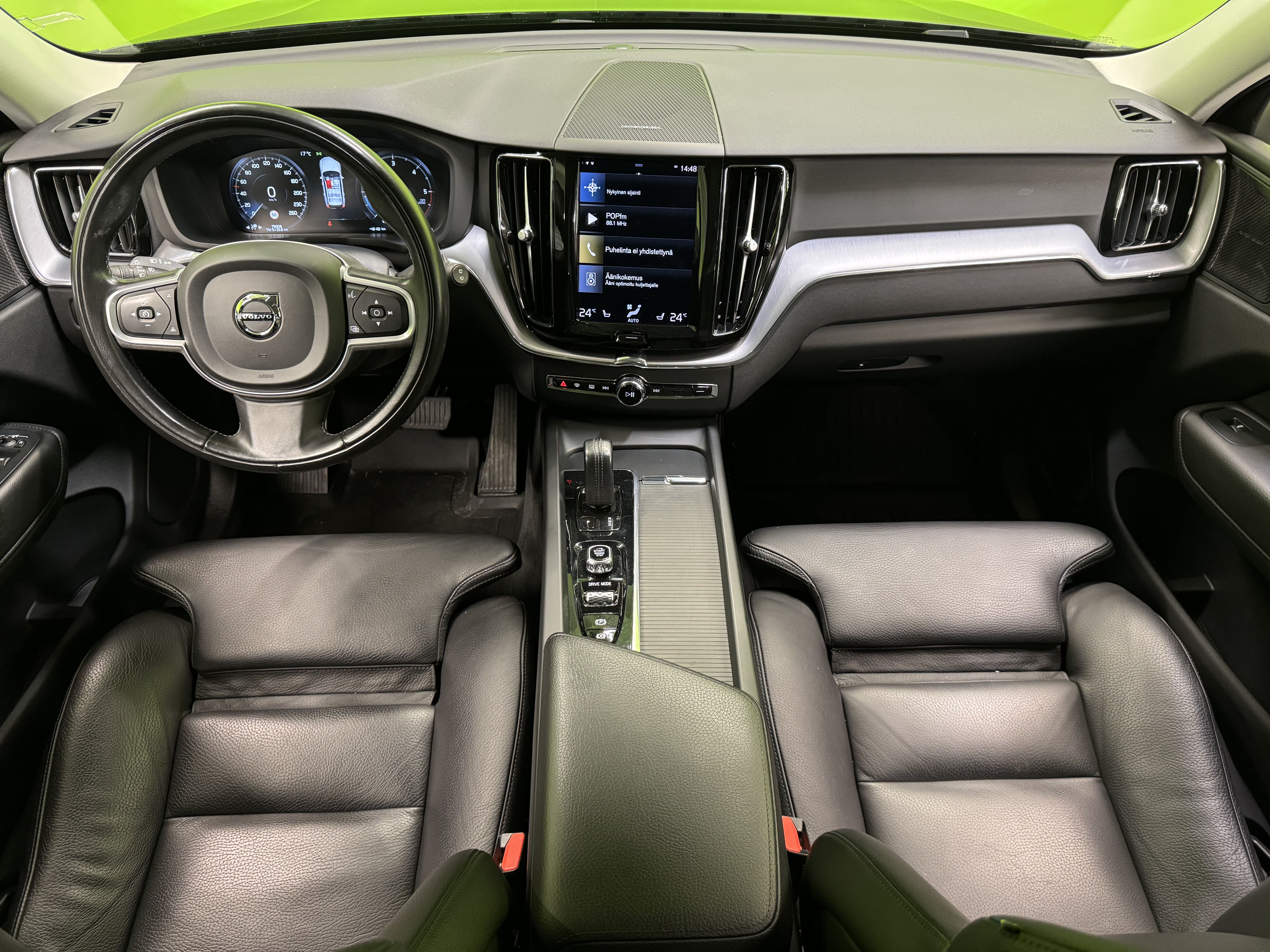 Volvo XC60 B4 AWD Momentum 2021, kuva 7/43