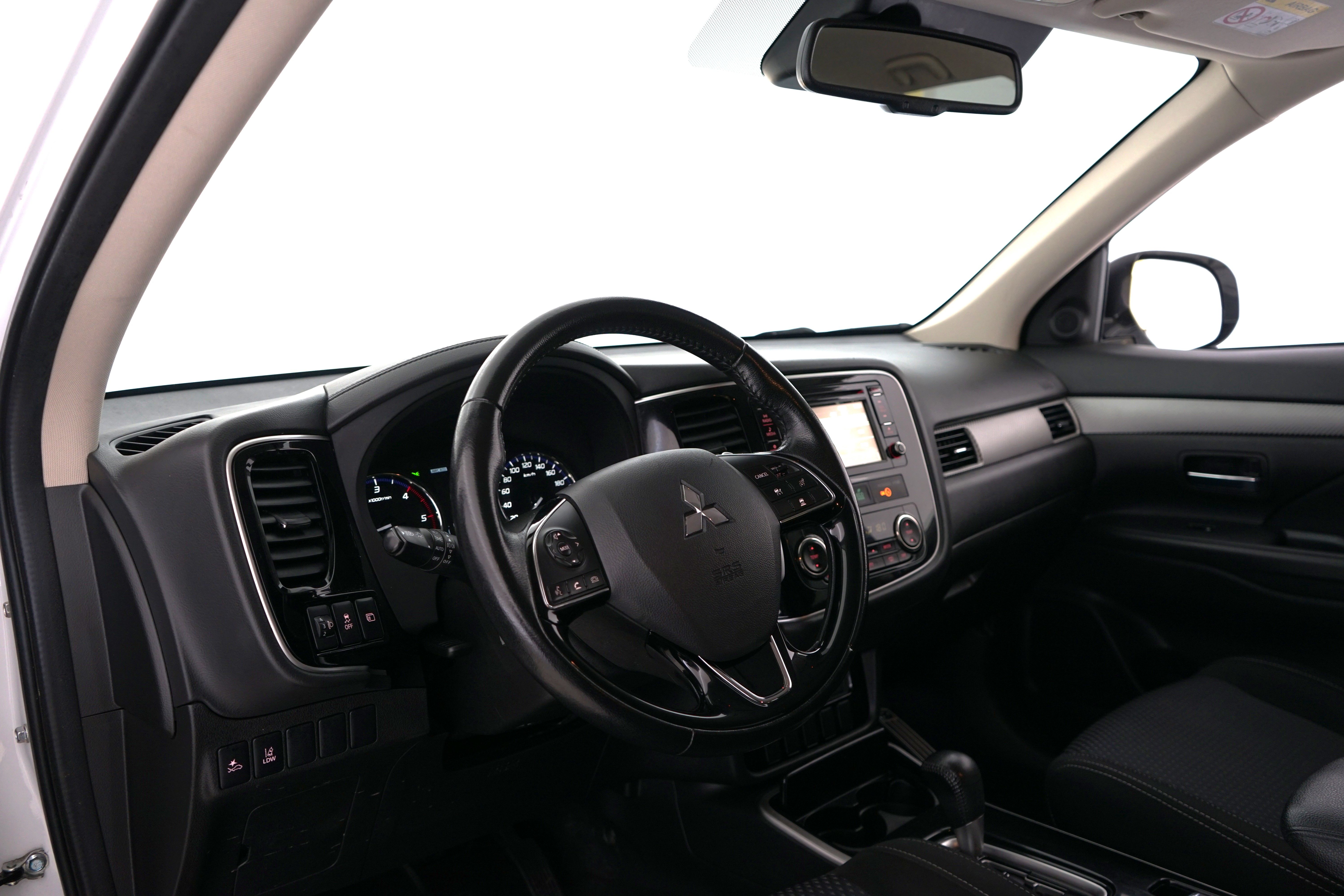 Mitsubishi Outlander 2018, kuva 2/21