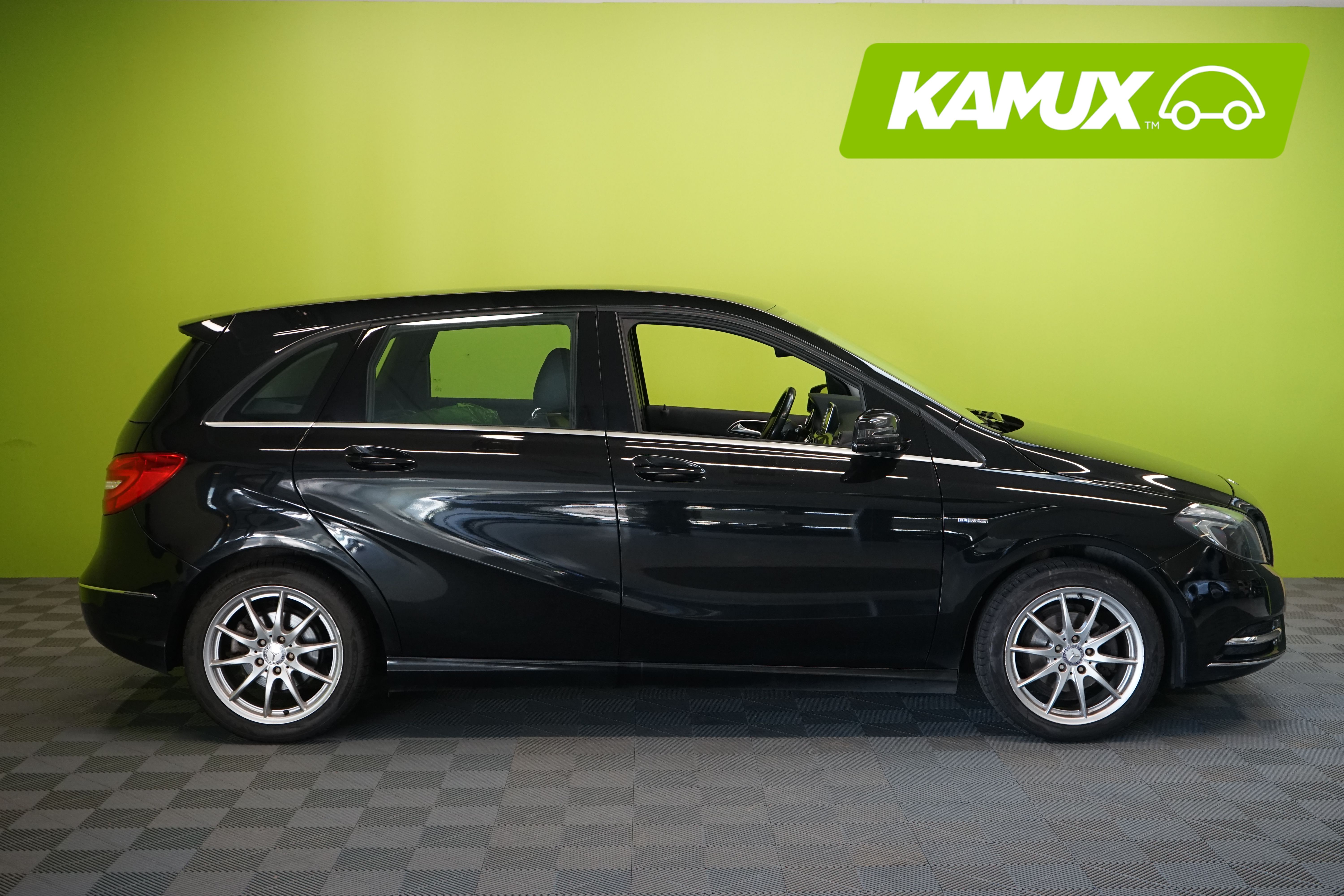 Mercedes-Benz B 180 BE A 2012, photo 2/20
