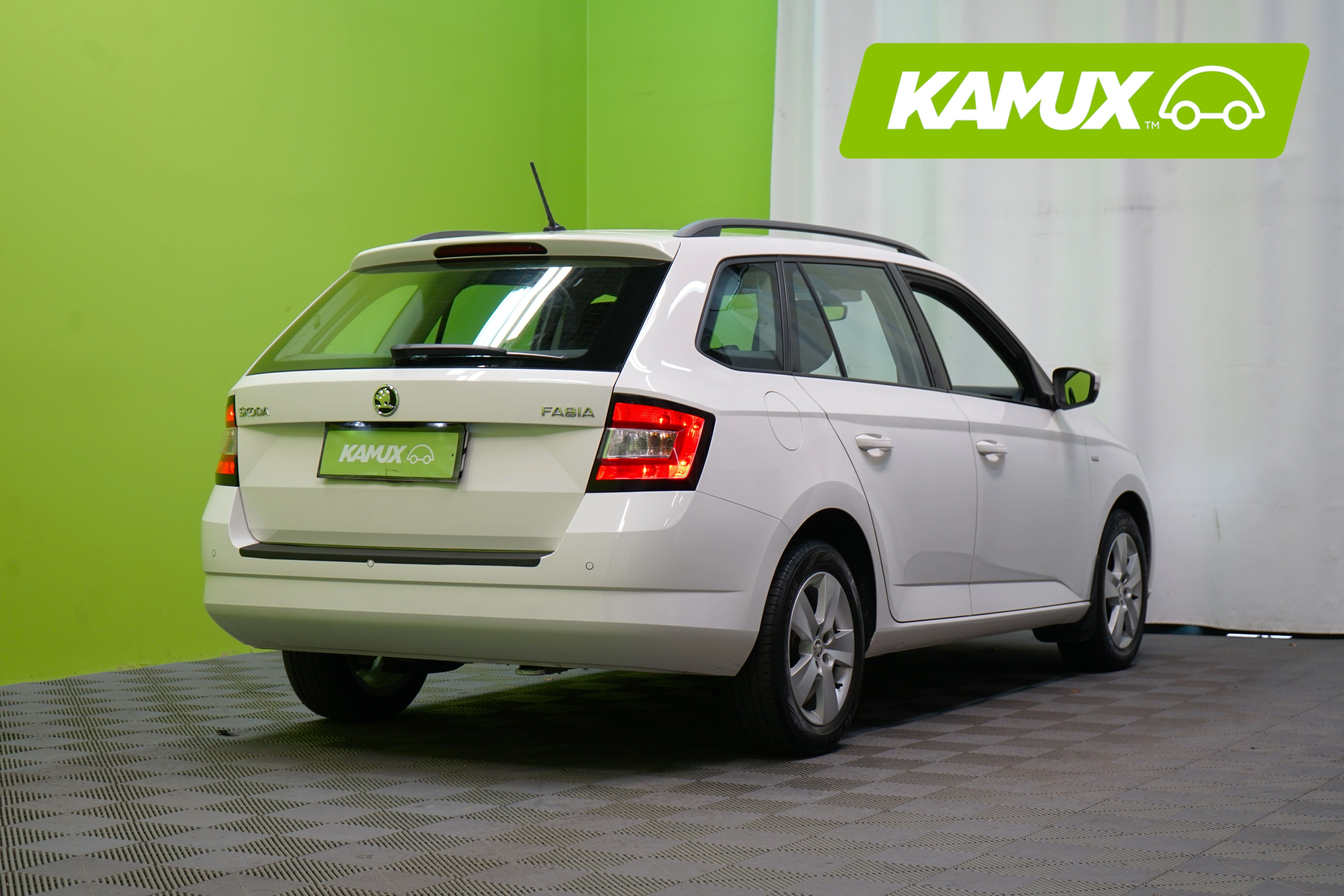Skoda Fabia Combi 1.0 MPI Clever 2018, kuva 3/26