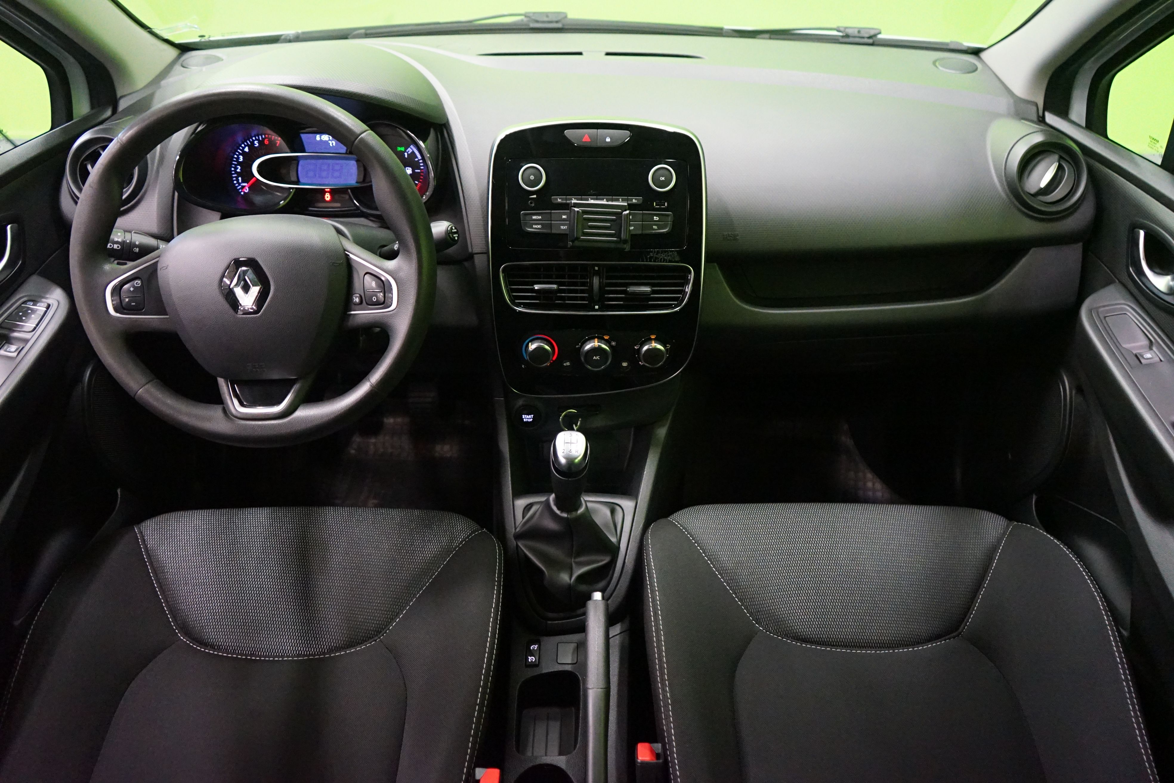 Renault Clio 1,2 16v 75 Life 2016, kuva 6/17