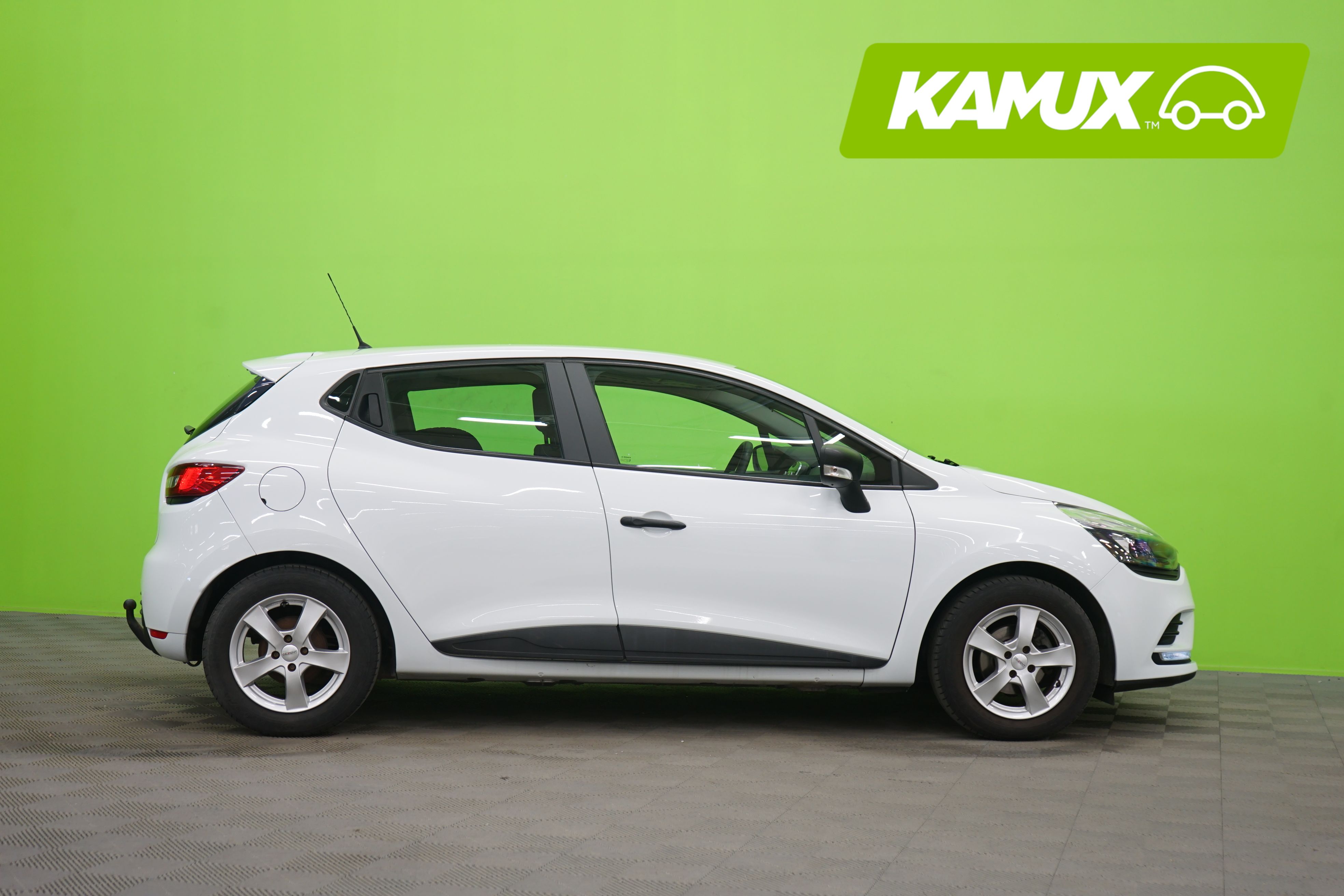 Renault Clio 1,2 16v 75 Life 2016, kuva 2/17