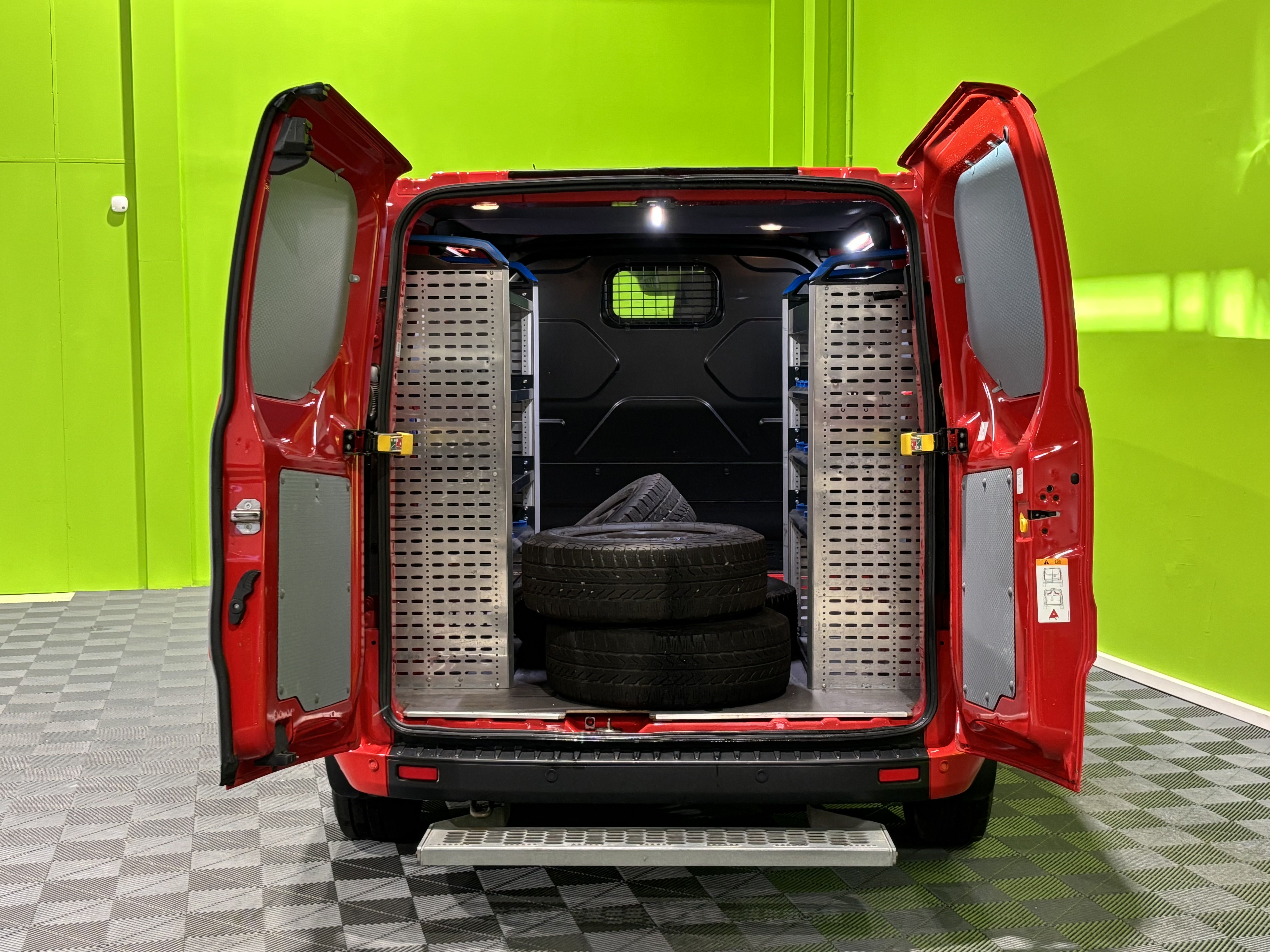 Ford Transit Custom 2020, kuva 4/18