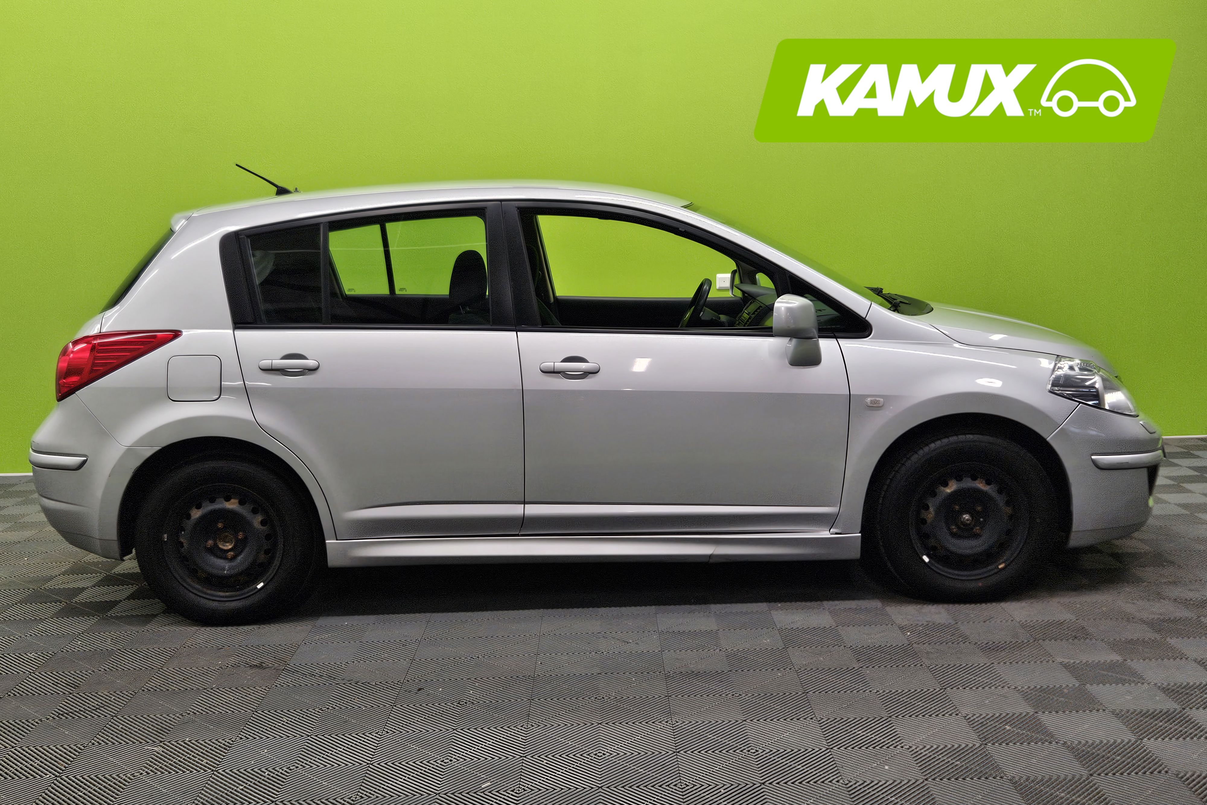 Nissan Tiida 5d Visia 1,6 L 5M/T 2010, kuva 2/18