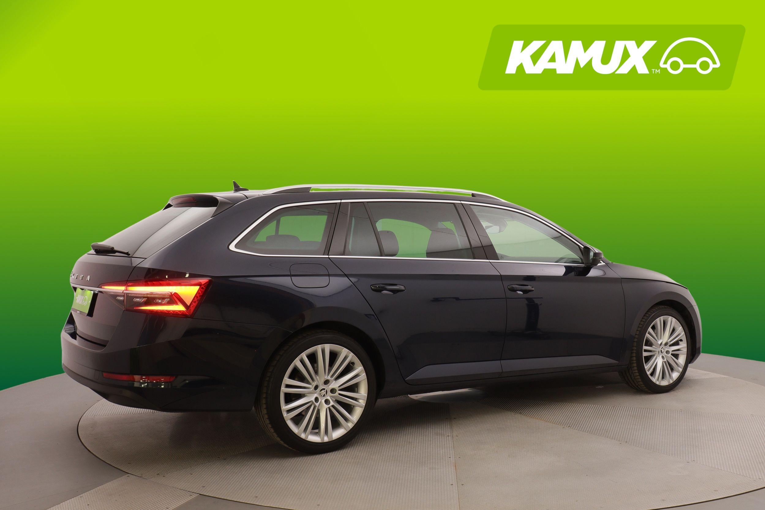 Skoda Superb 2023, kuva 2/28