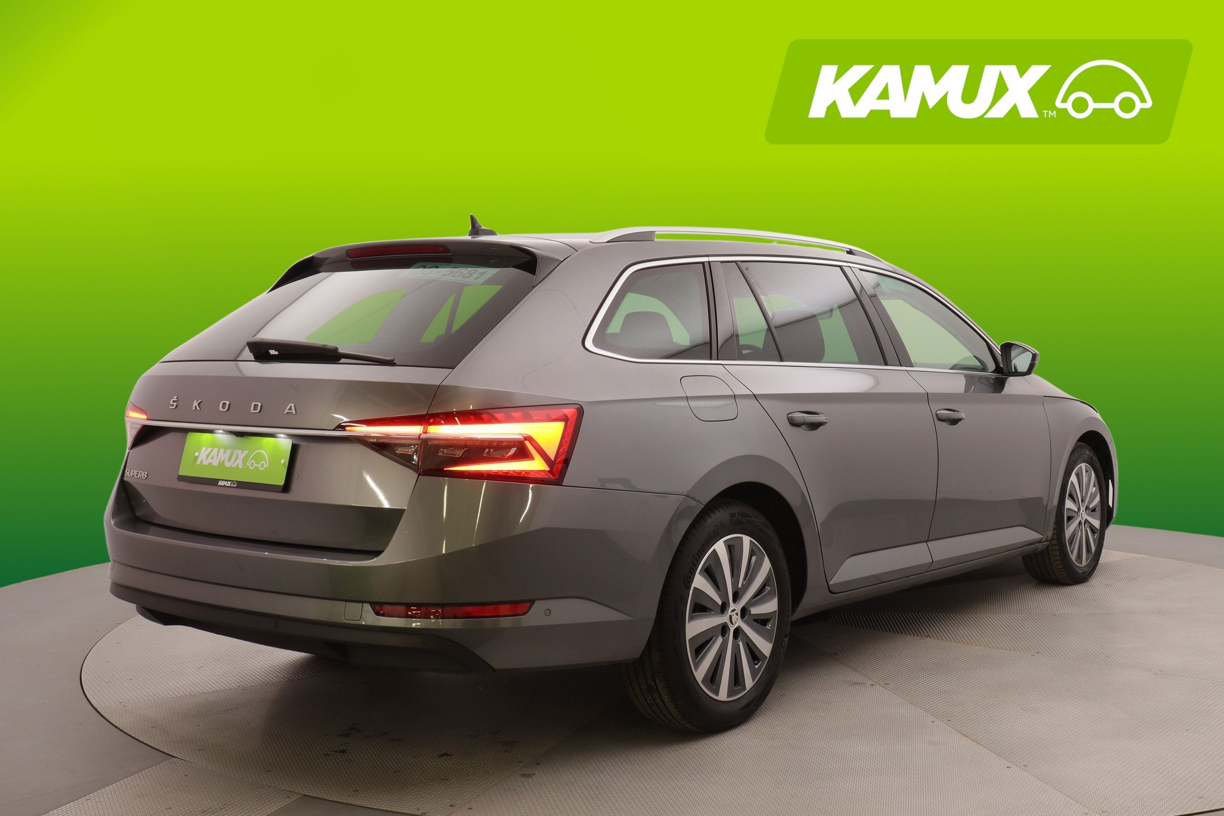 Skoda Superb 2023, kuva 3/27