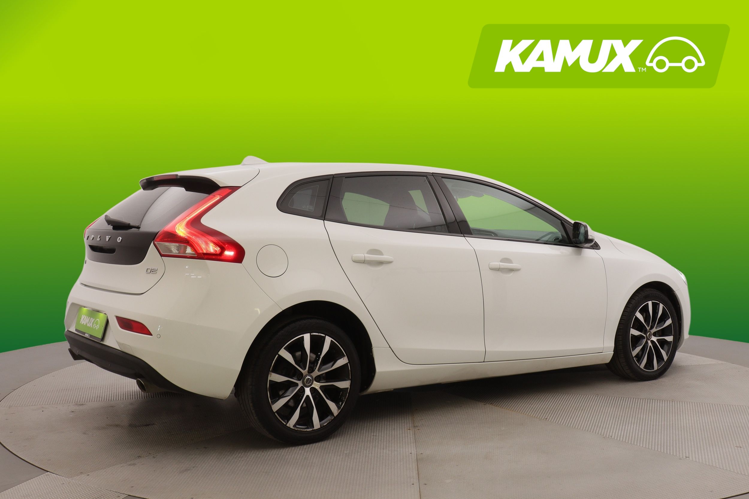 Volvo V40 2019, kuva 2/17