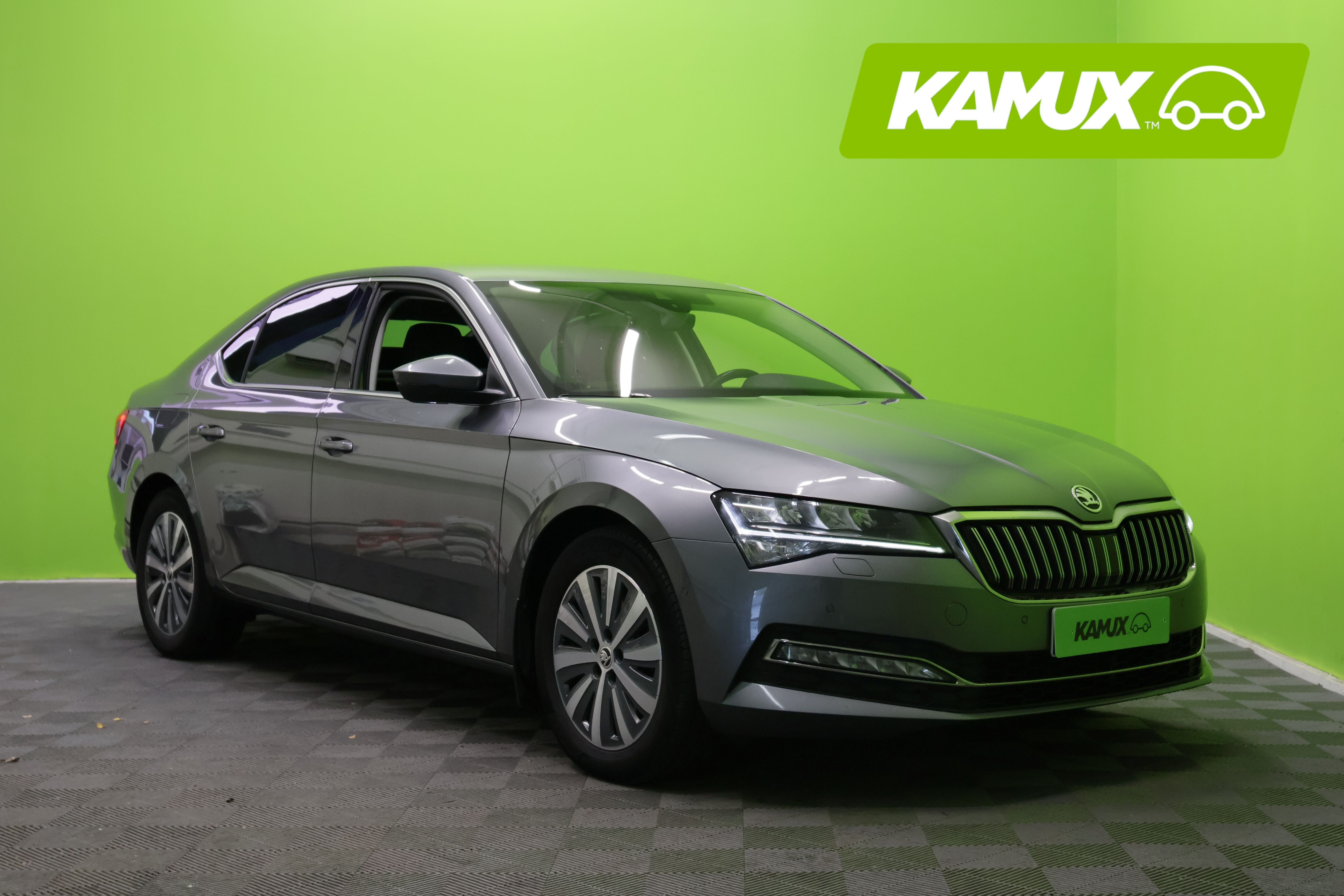 Skoda Superb 2023, kuva 2/24
