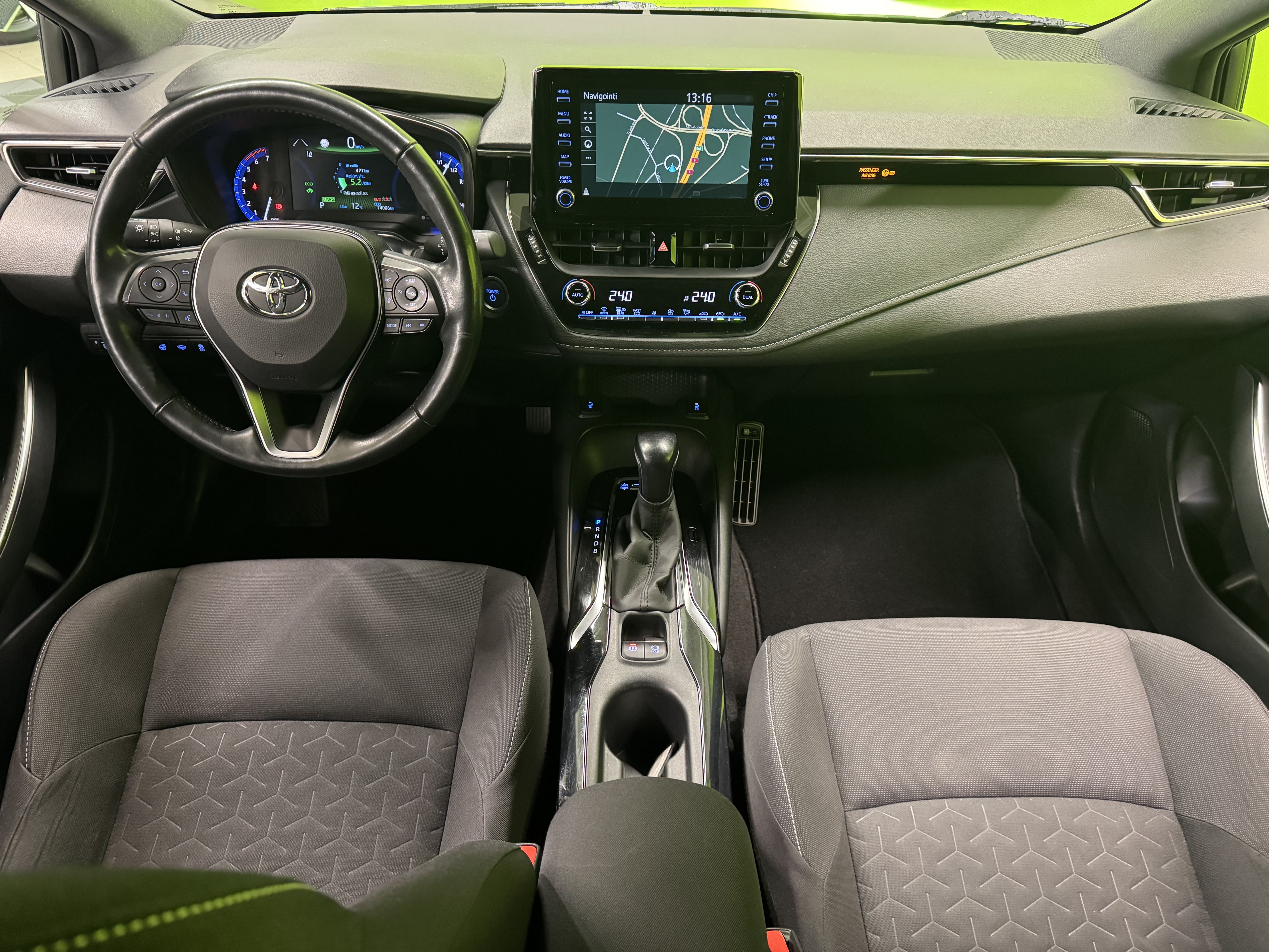 Toyota Corolla 2020, photo 6/24