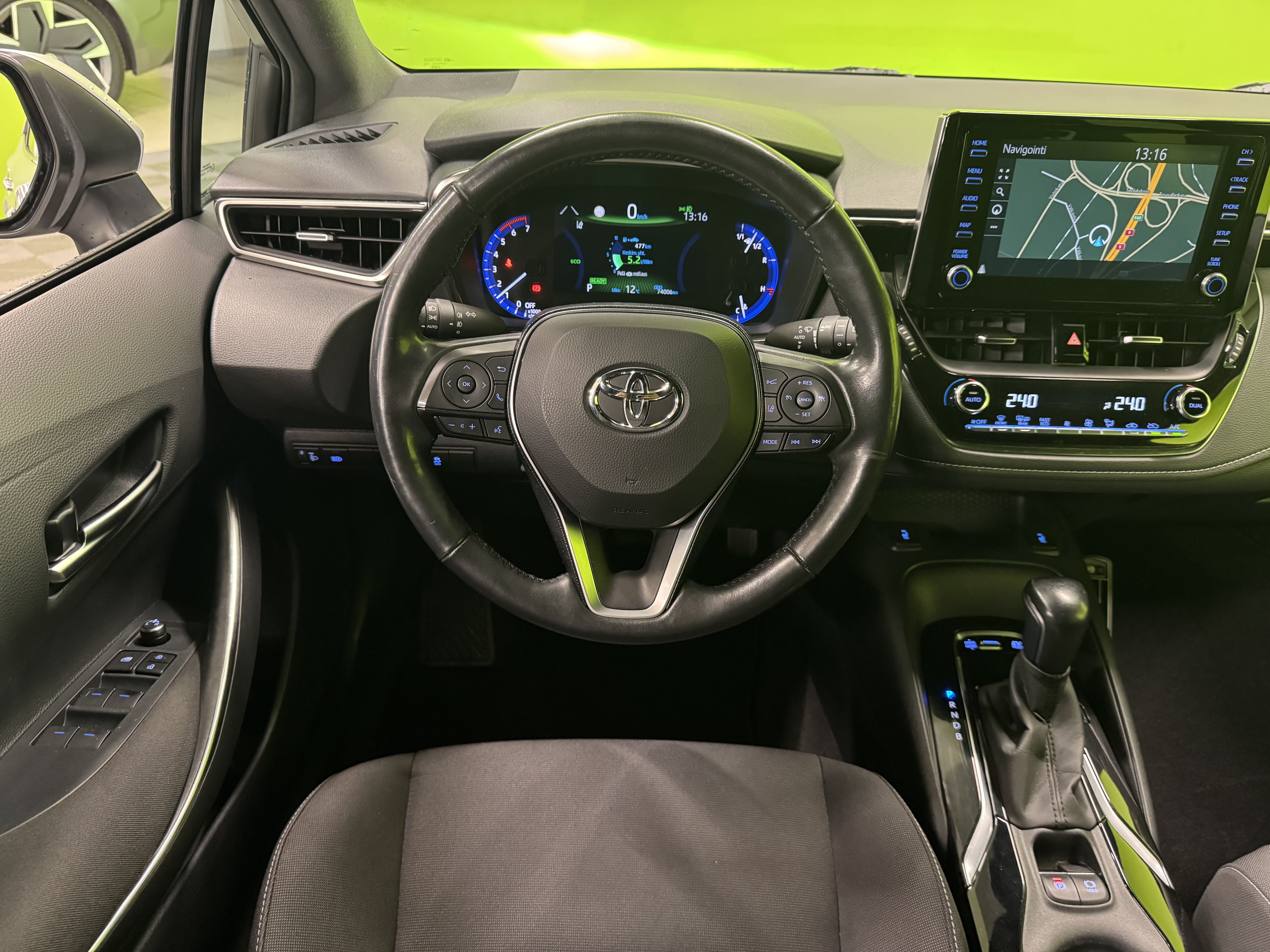 Toyota Corolla 2020, photo 7/24