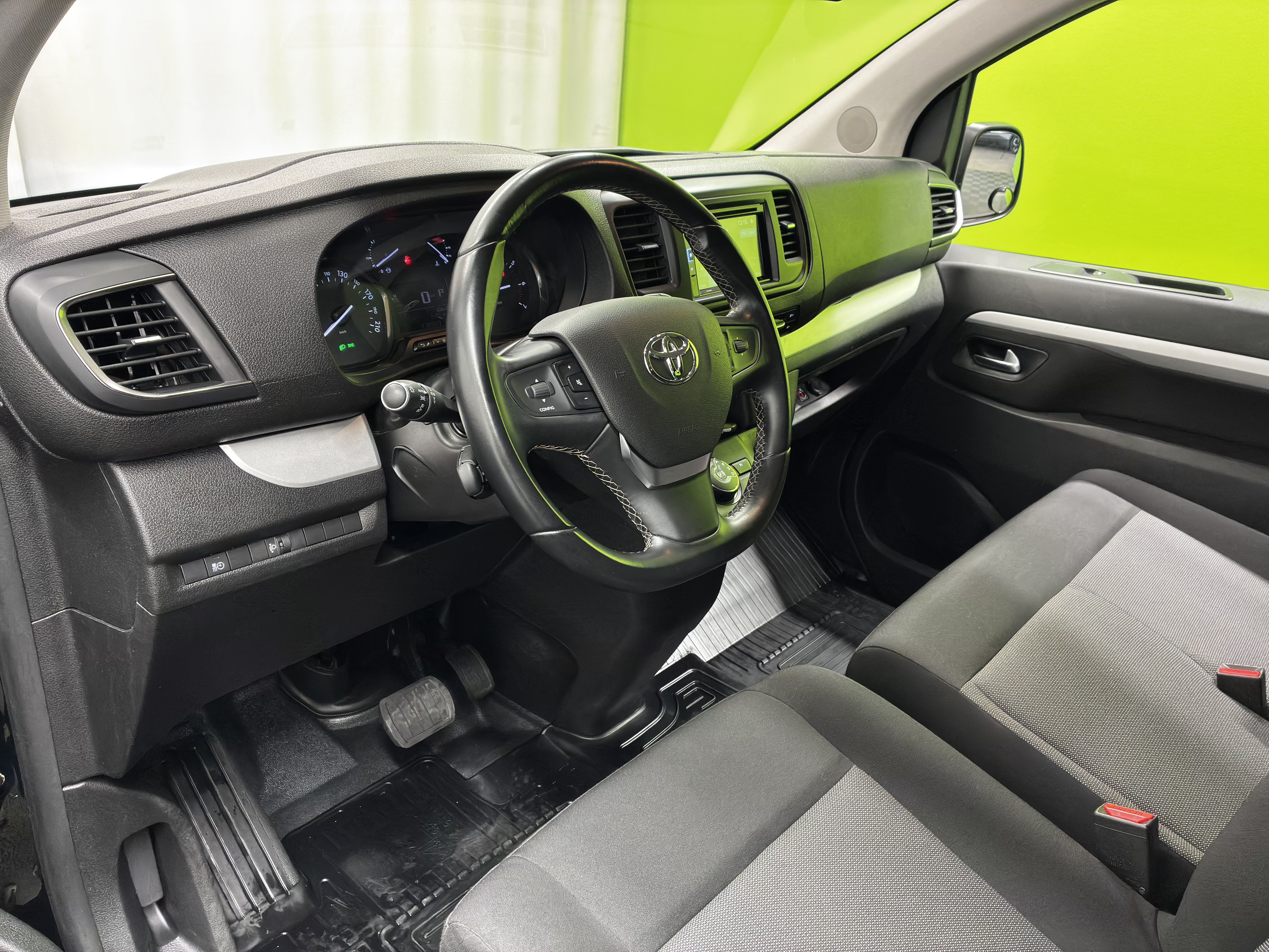 Toyota Proace Verso 2020, photo 6/17