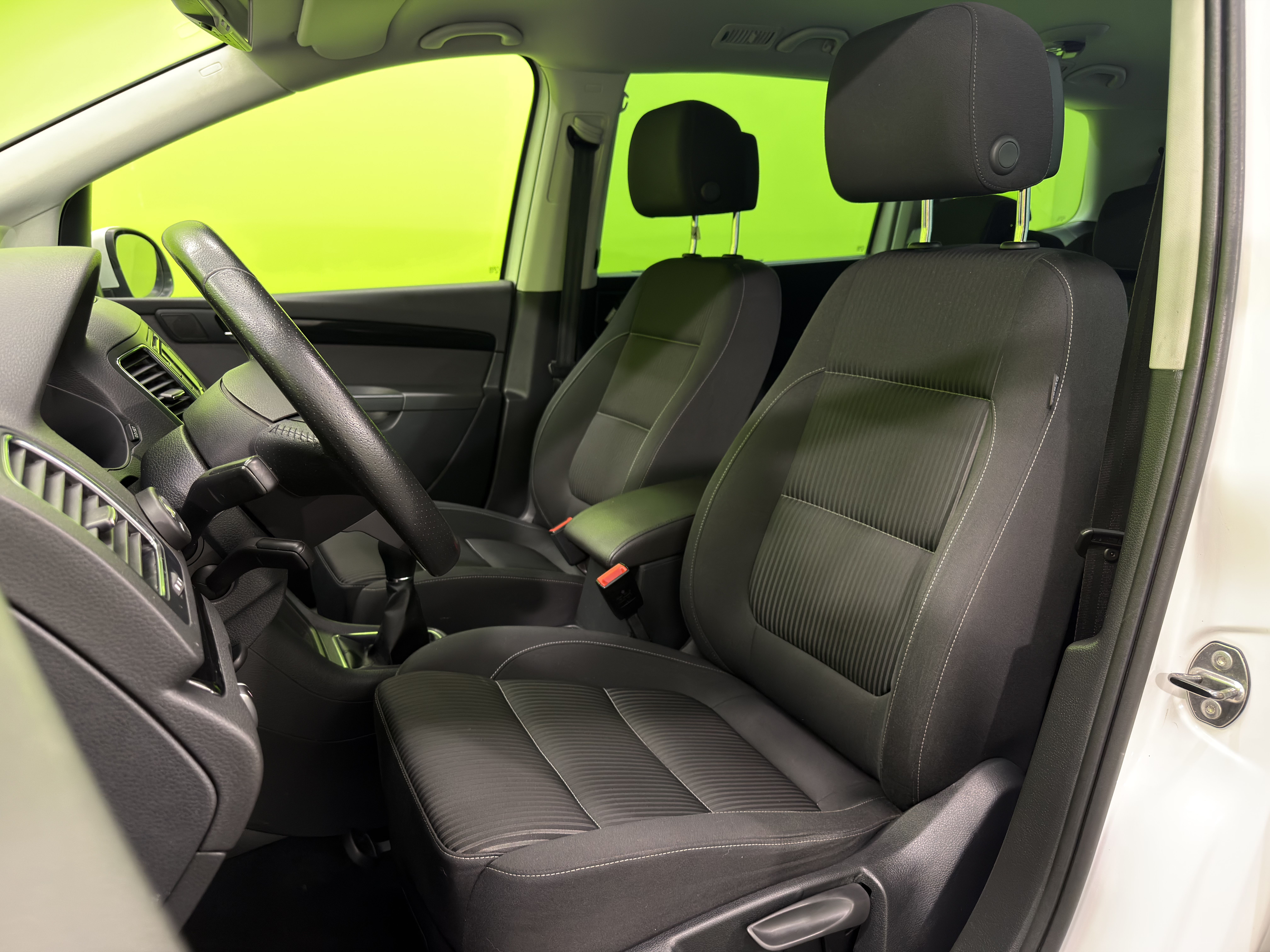 Seat Alhambra 2,0 TDI 140 4WD Style 7H 2012, kuva 7/28