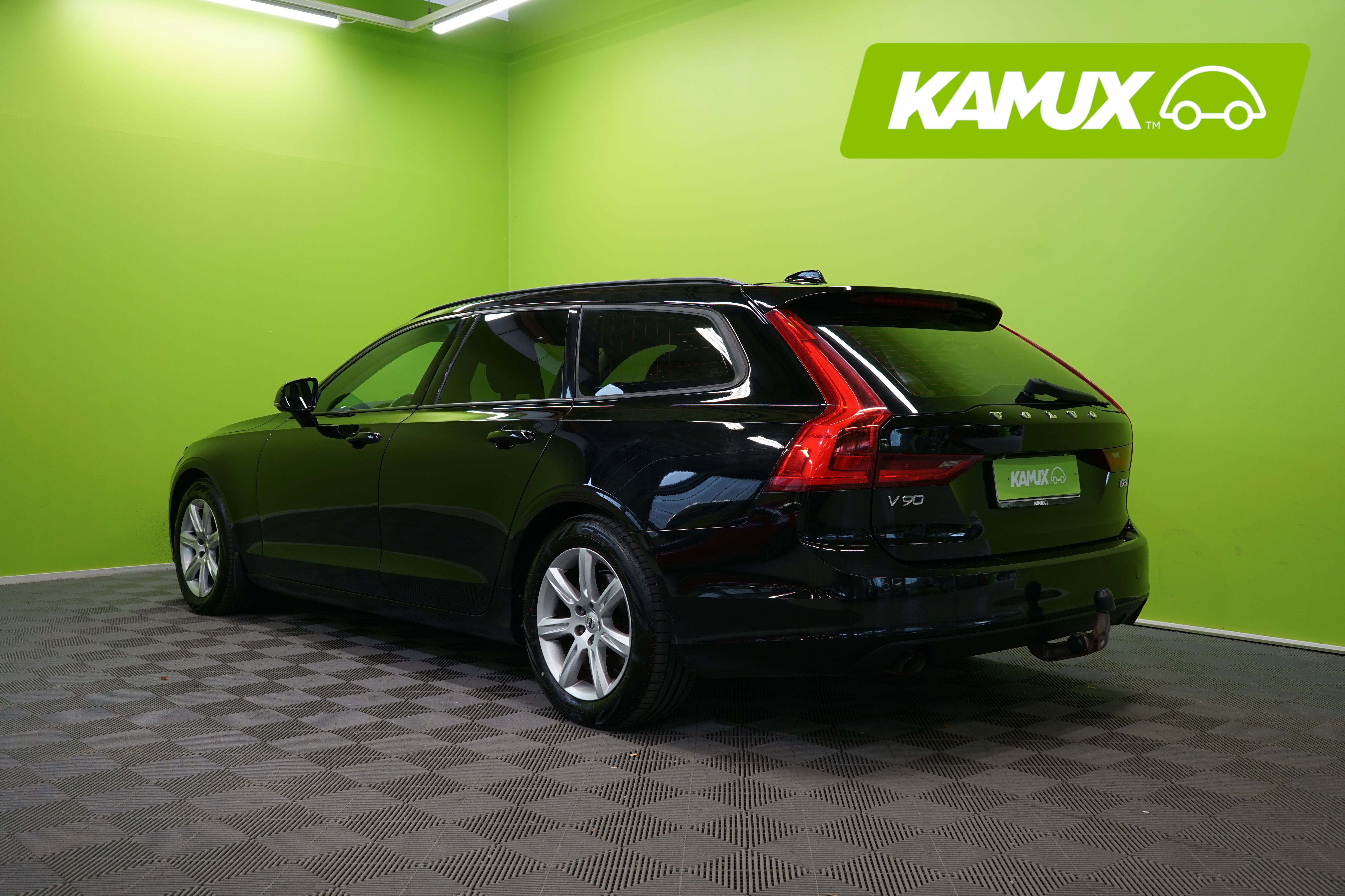 Volvo V90 D3 AWD Kinetic aut 2017, photo 4/26