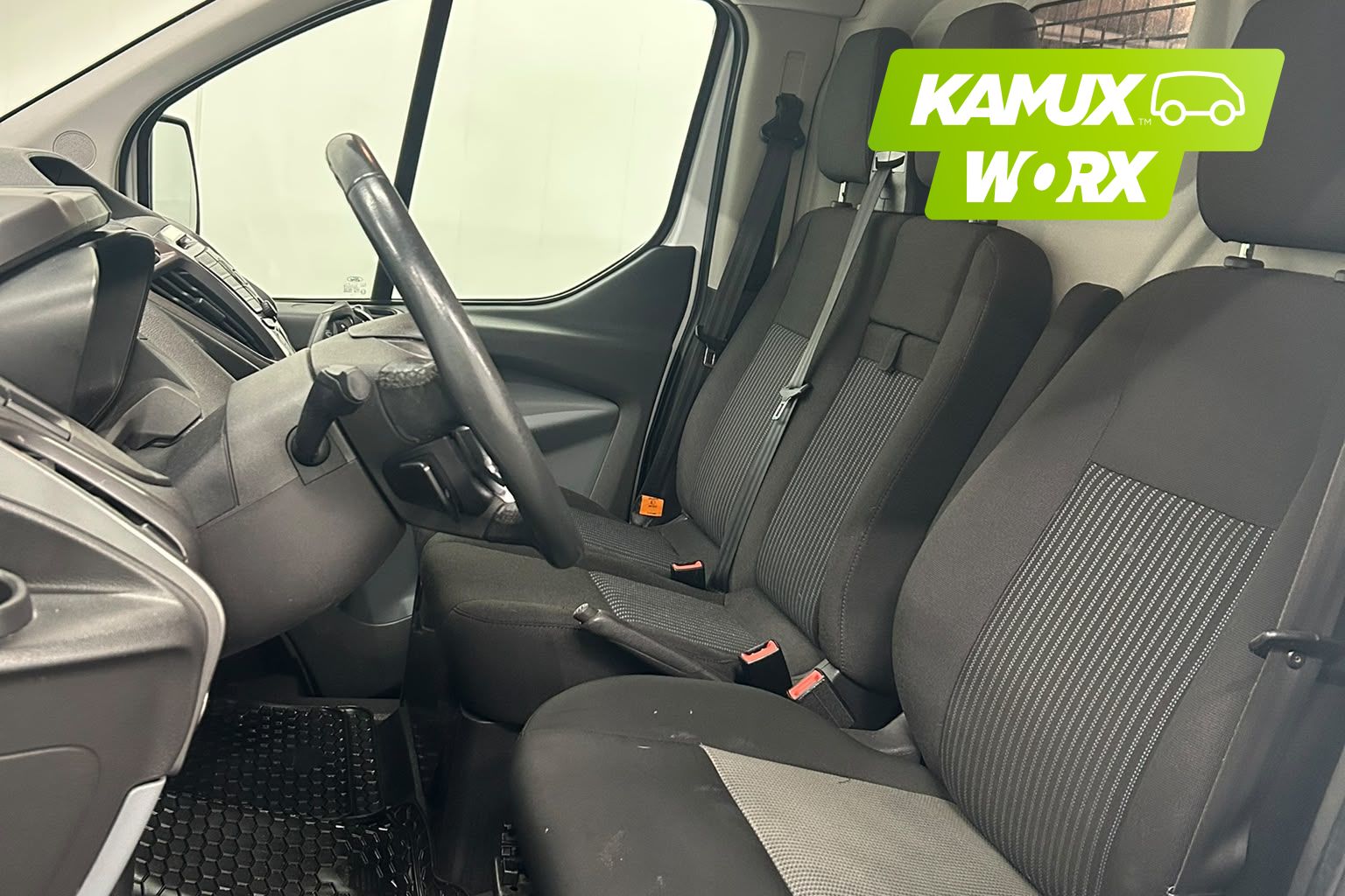 Ford Transit Custom 2,2TDCi 125 hv L2H1 2013, kuva 6/24