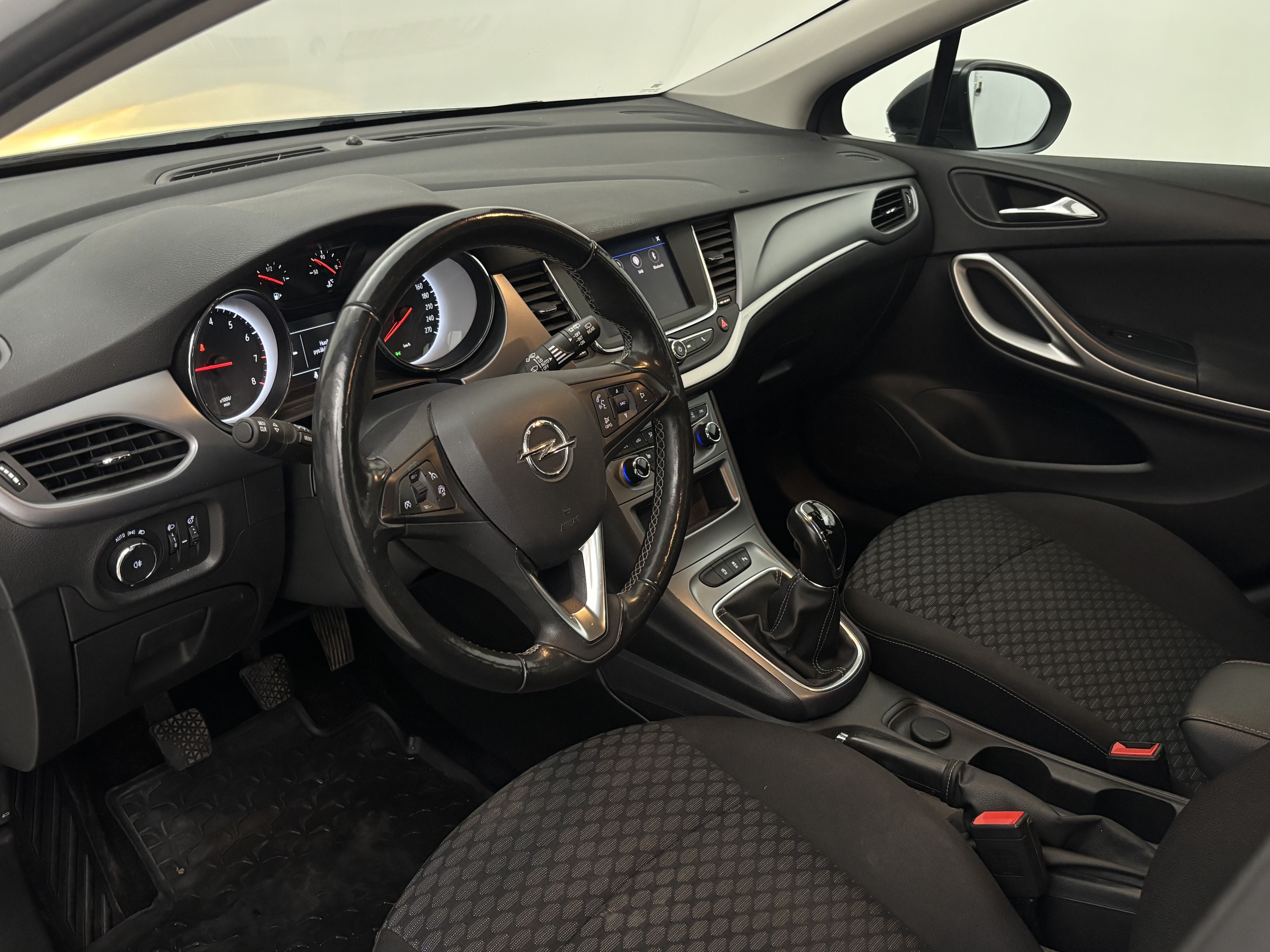 Opel Astra 2021, kuva 7/18