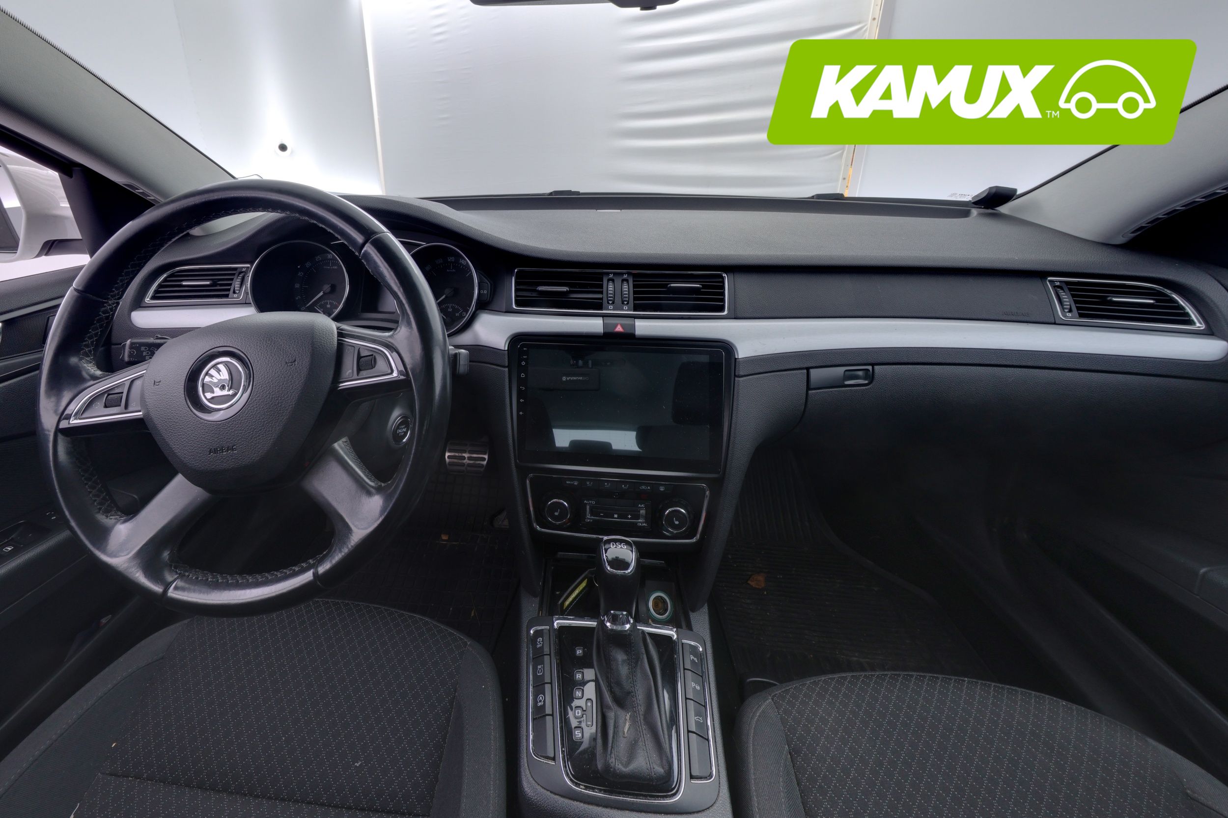 Skoda Superb 2015, kuva 7/25