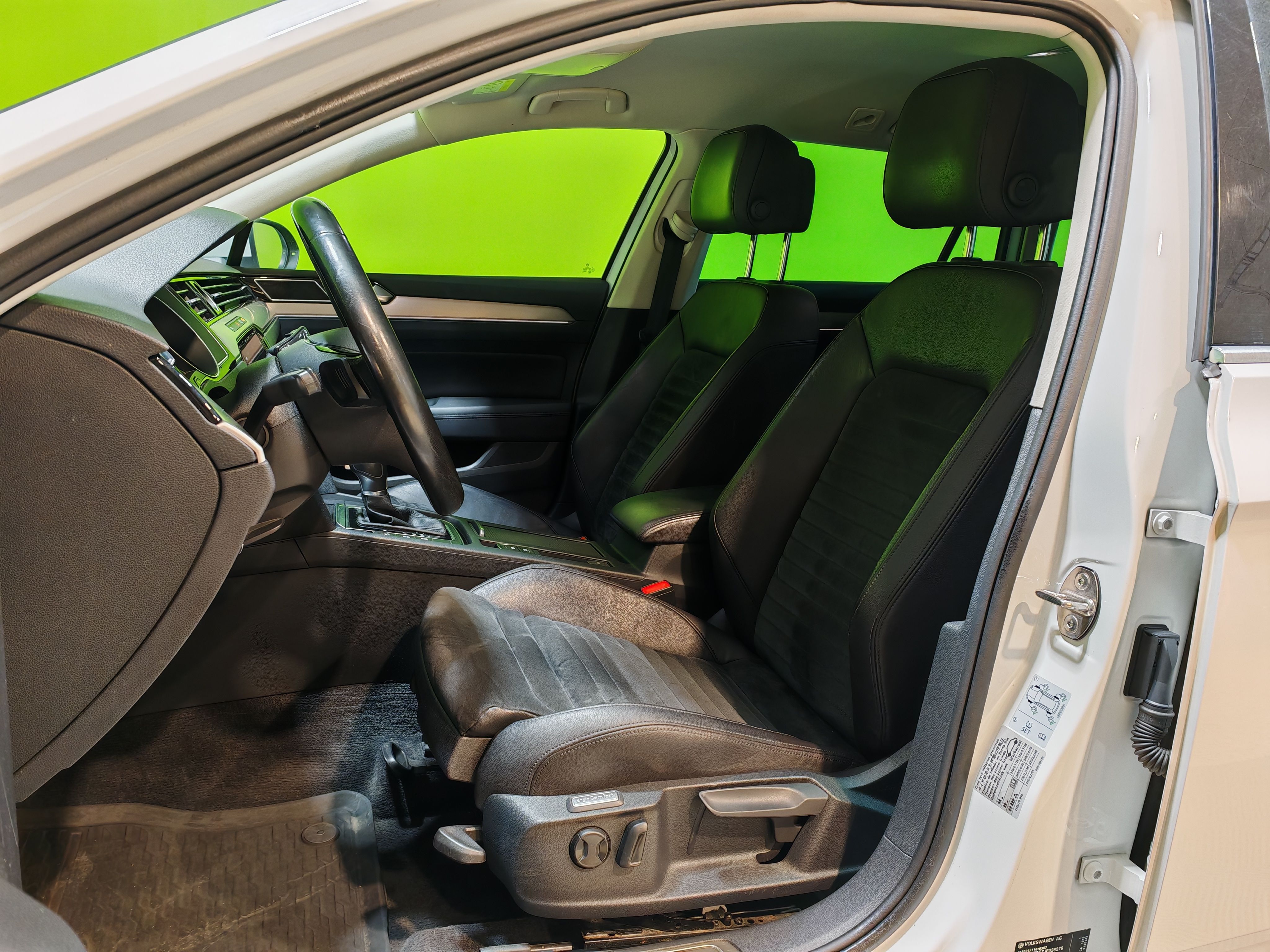 Volkswagen Passat 2017, kuva 7/25