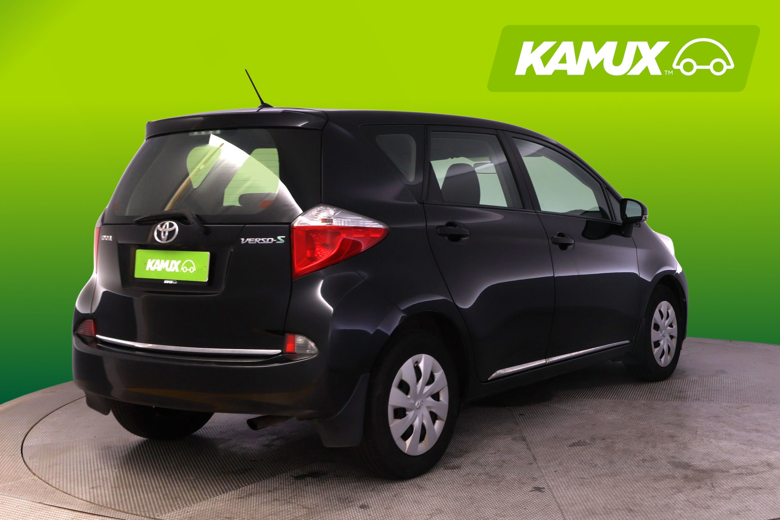 Toyota Verso-S 2012, photo 3/20