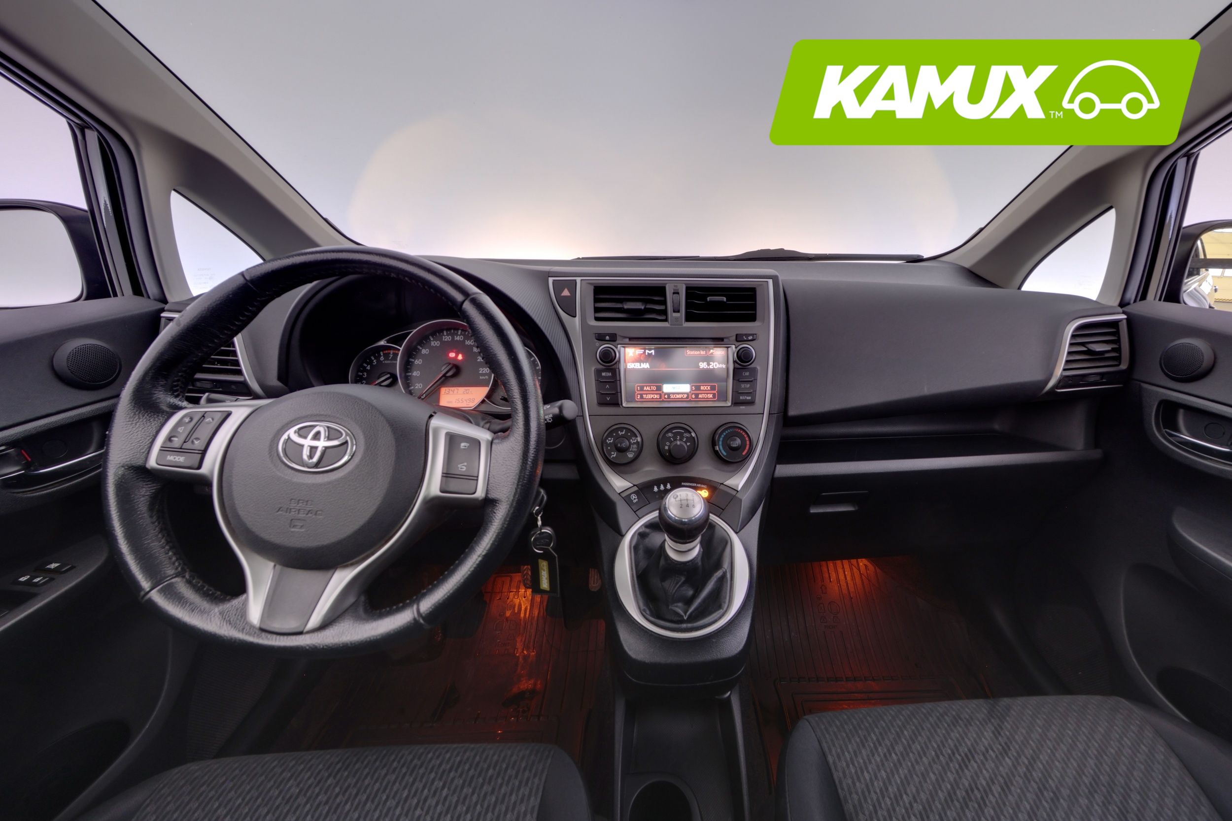 Toyota Verso-S 2012, photo 7/20